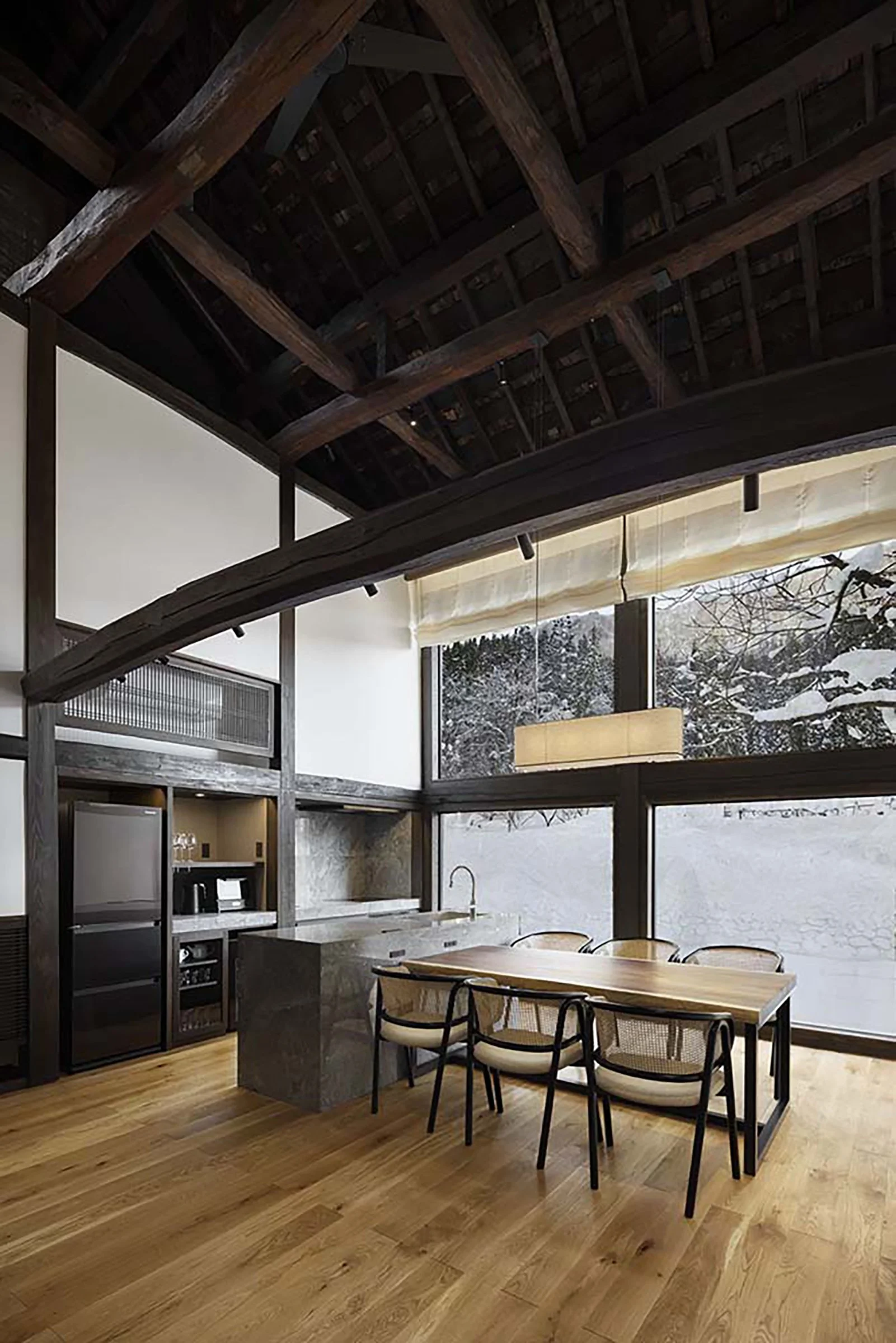 5_dining area.jpg