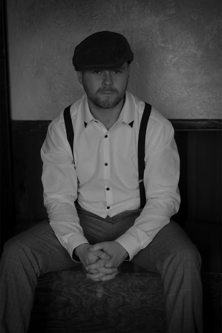 1920s-annata_0000s_0007_John_1.png