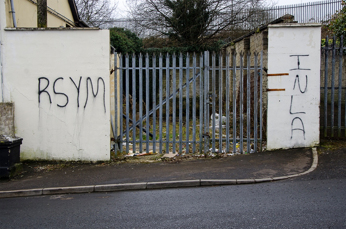 Derry_NI,NI_0000s_0031_gates_1.png
