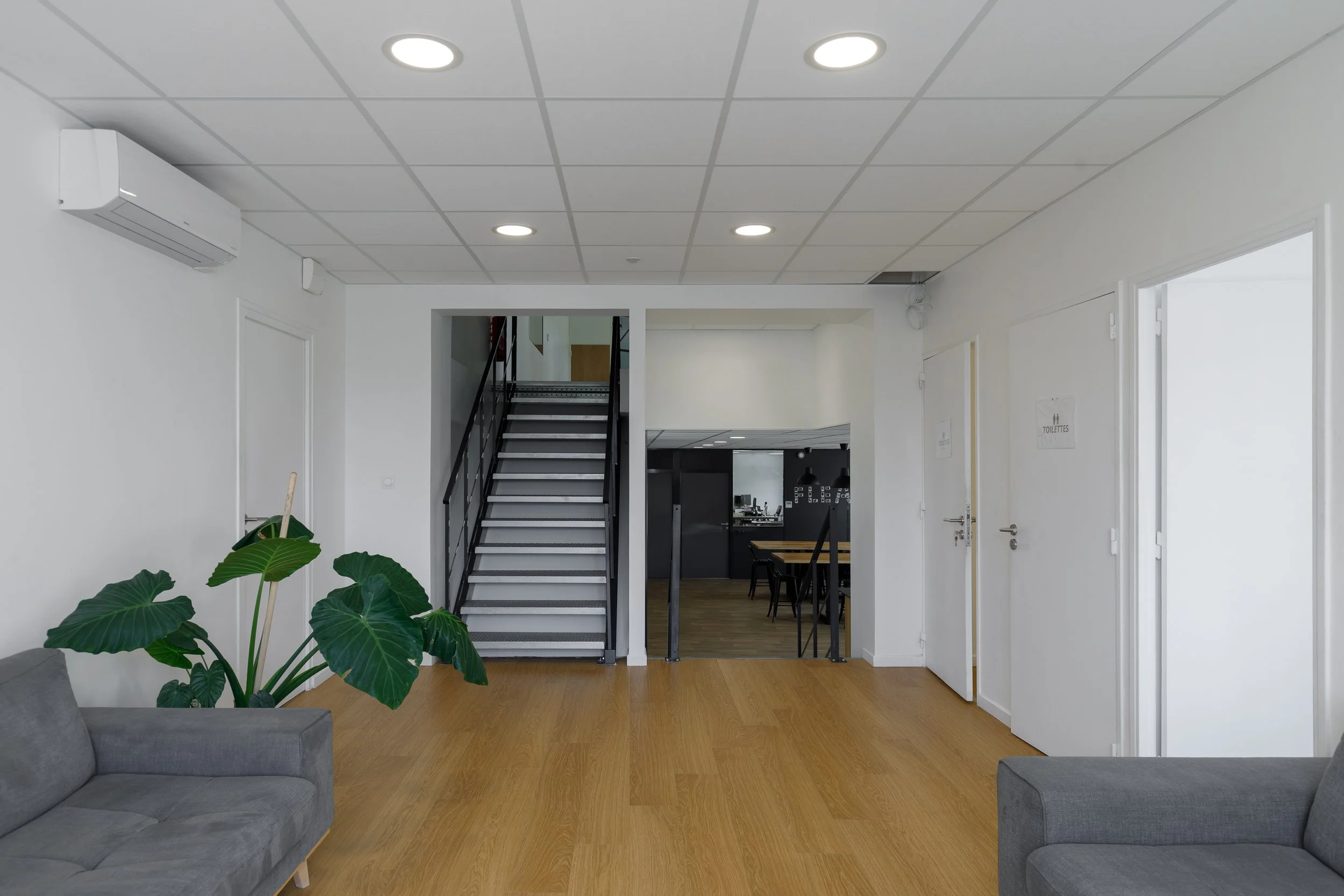 2507-Arpage-Flease-Architecture-Renovation-11.jpg