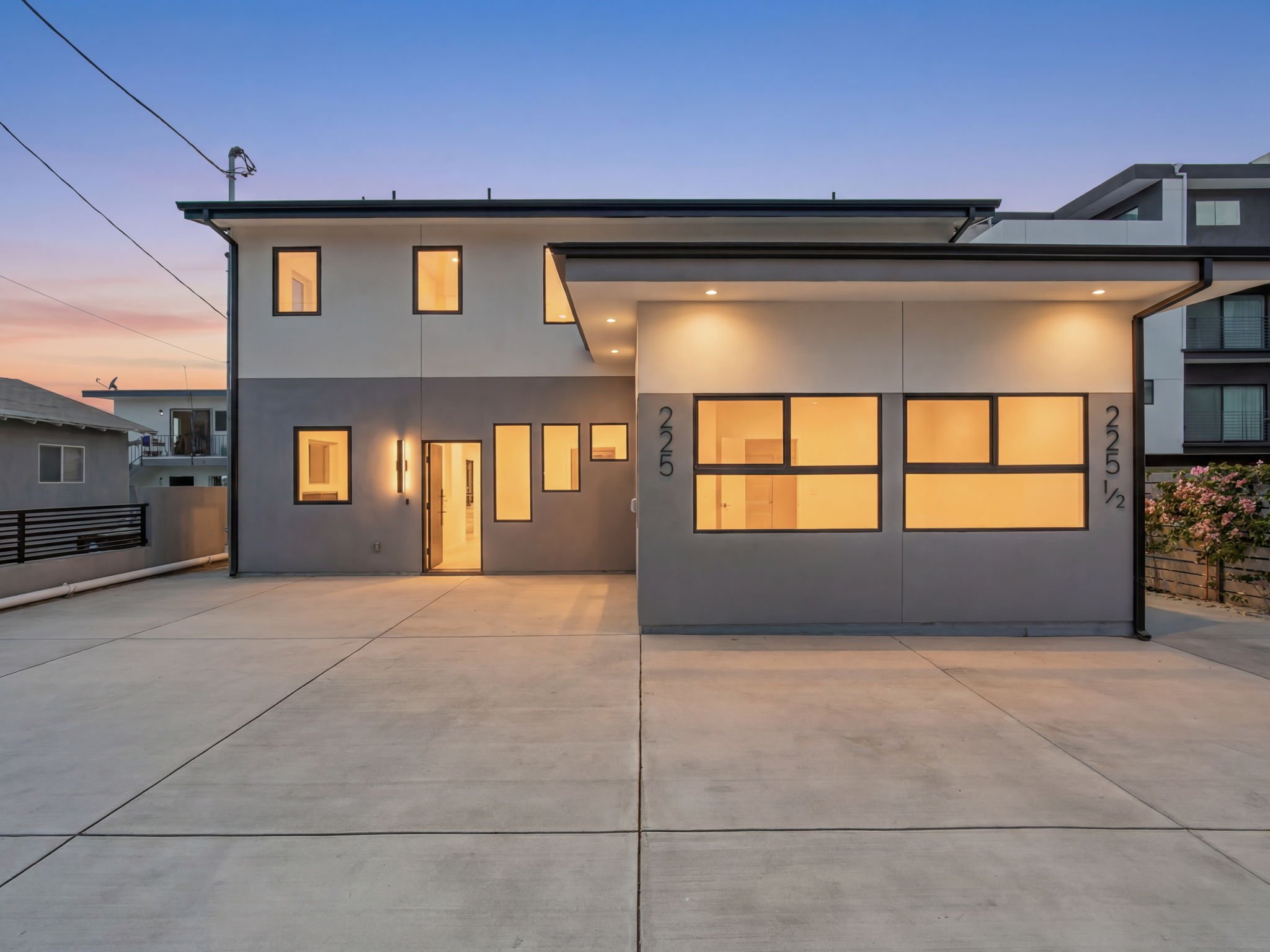2-web-or-mls-_T5A6225_twilight_97ee53f6.jpg