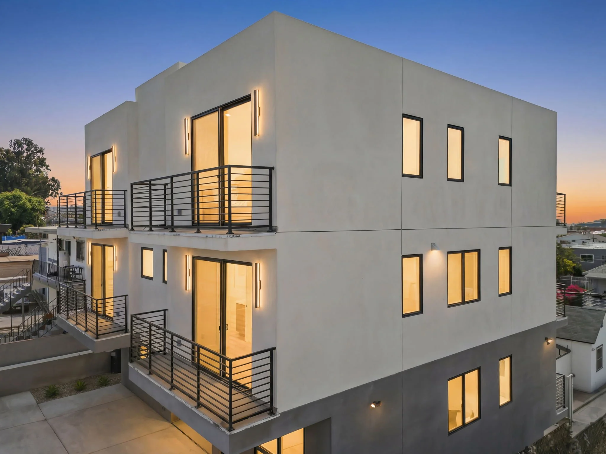 3-web-or-mls-DJI_20260605151208_0103_D_twilight_b260e101.jpg