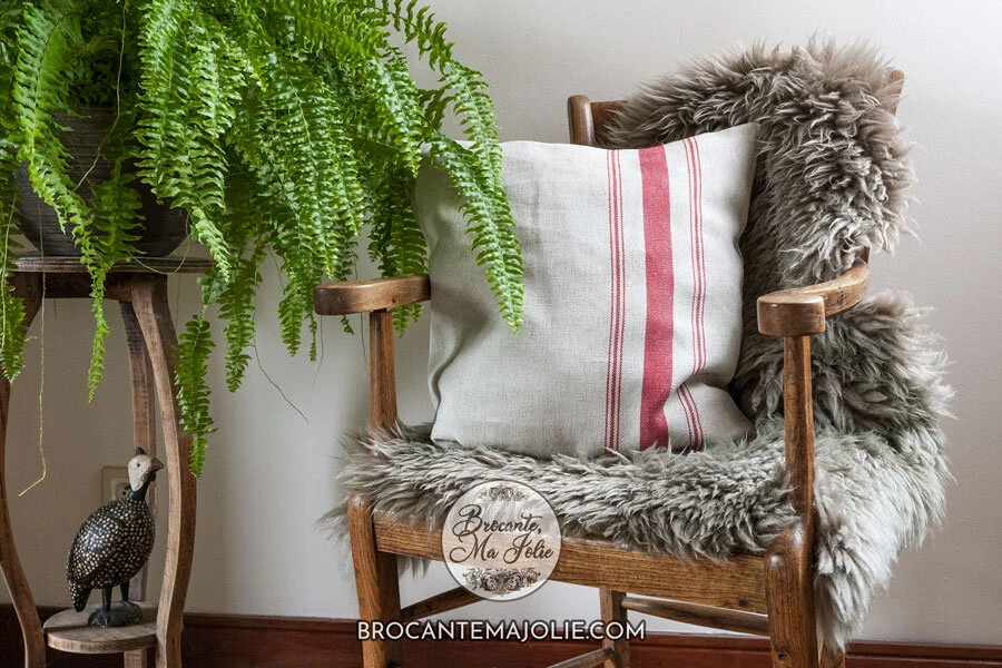 red-cushion-covers5.jpg