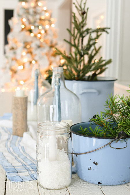 all-white-blue-christmas-details.jpg