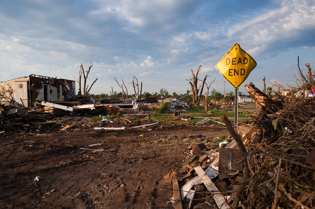 joplin+tornado+photo+series+2011+by+Mark+N+photography-+aftermath050.jpg