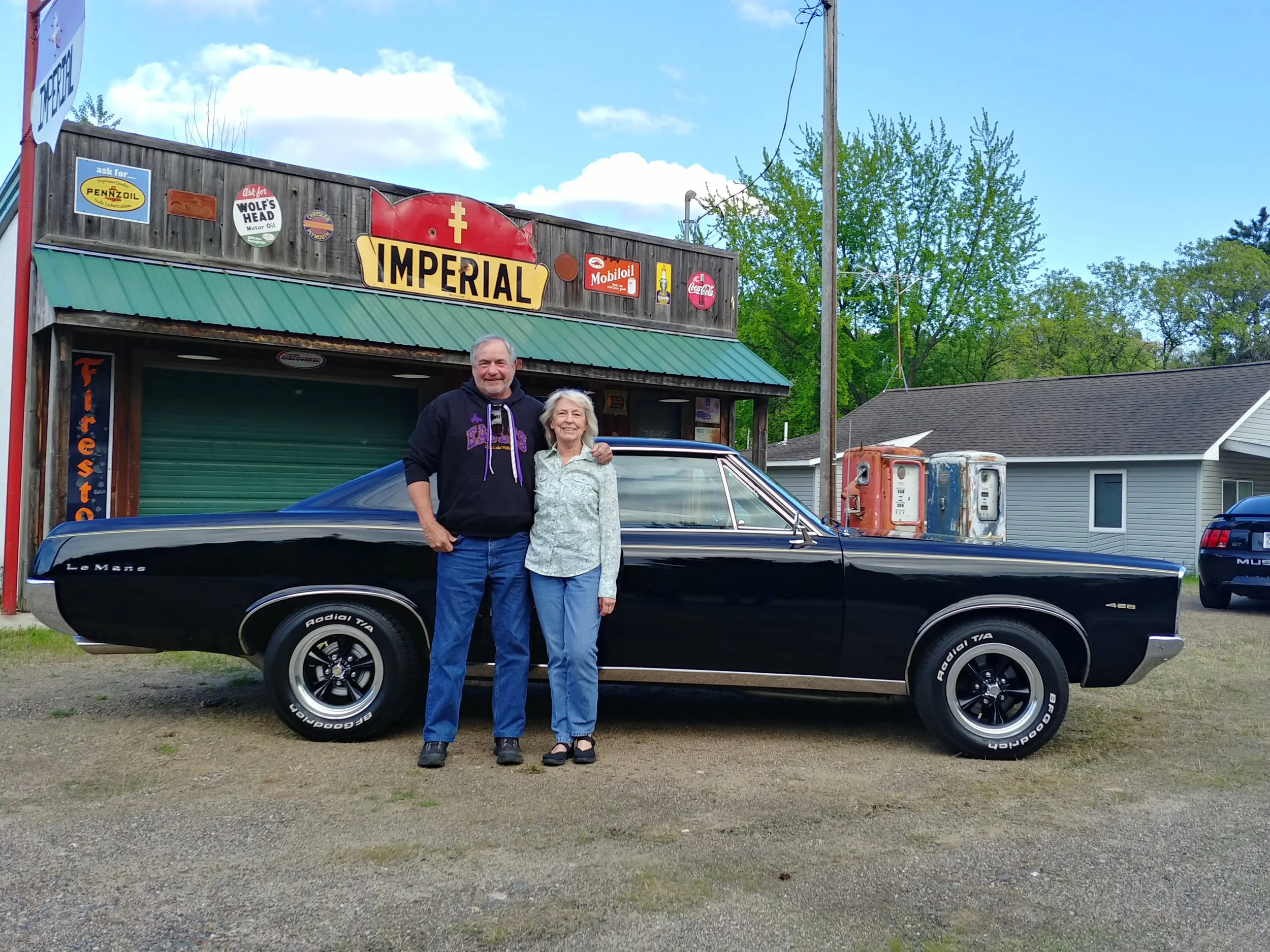 DARRELL AND LINDA PAGE (EVENTS PLANNER)- 1967 PONTIAC LEMANS