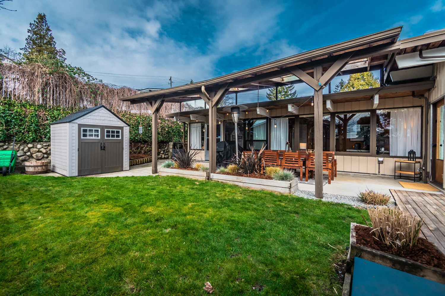 2184 Hillside Ave Coquitlam BC-large-029-031-Yard-1500x1000-72dpi.jpg