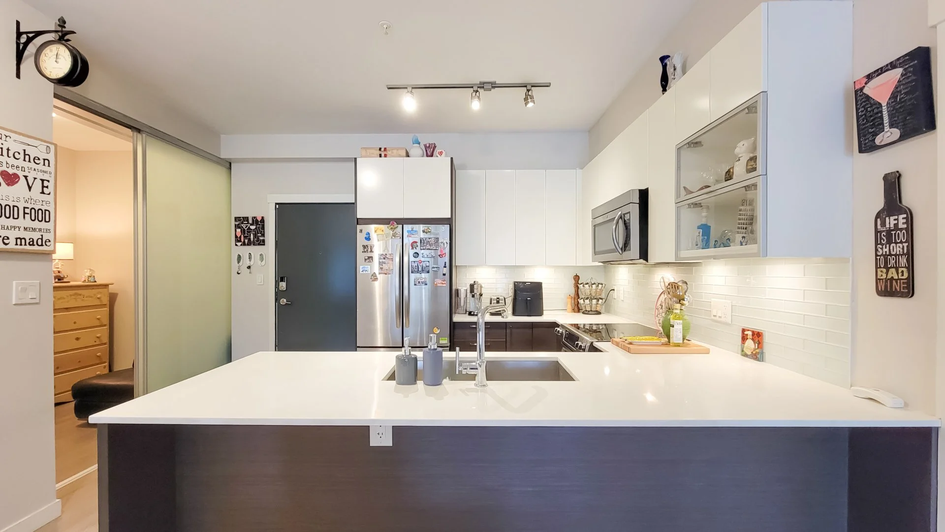 204-2267 PITT RIVER RD PORT COQUITLAM-04.jpg