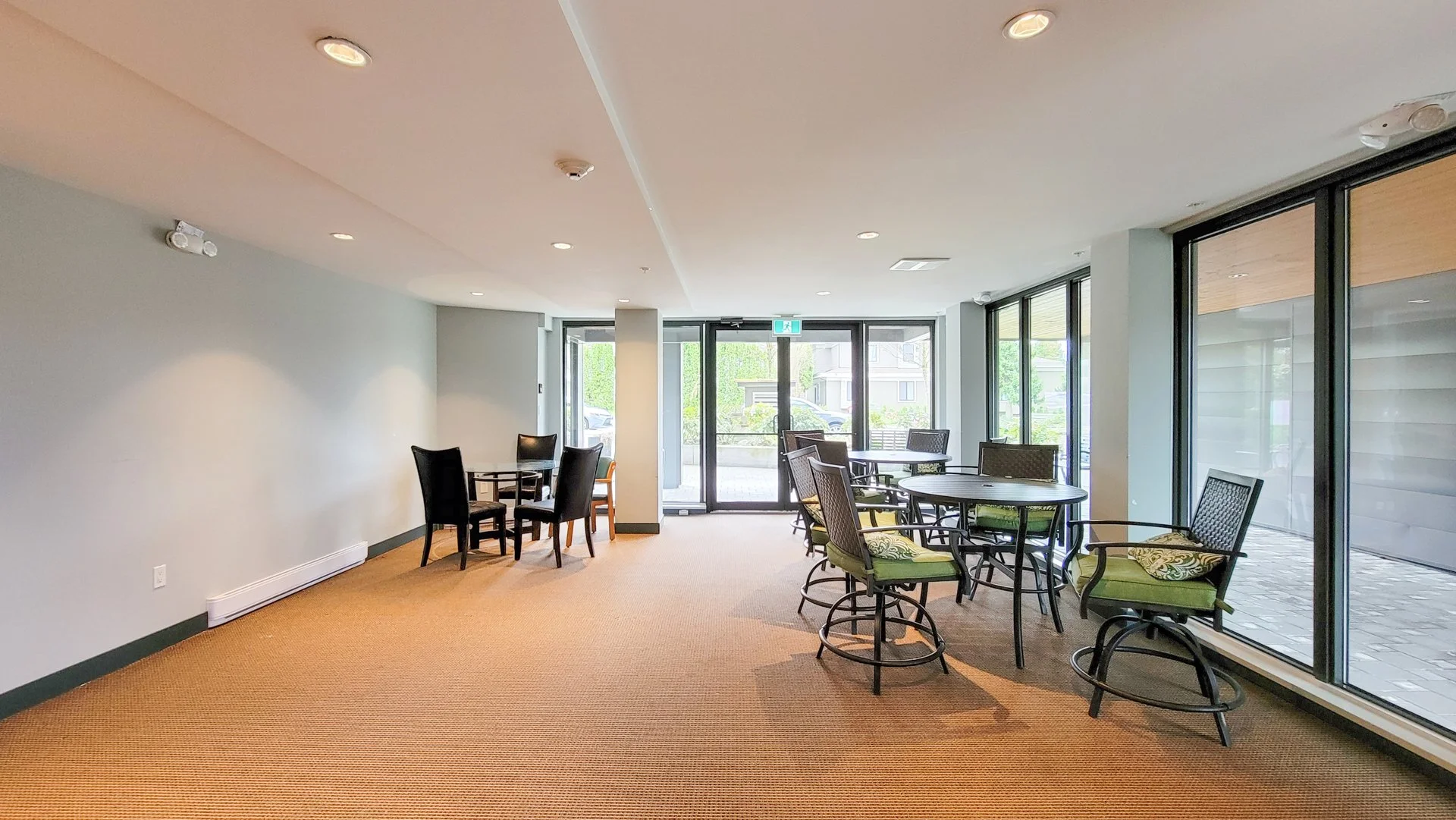 204-2267 PITT RIVER RD PORT COQUITLAM-26.jpg