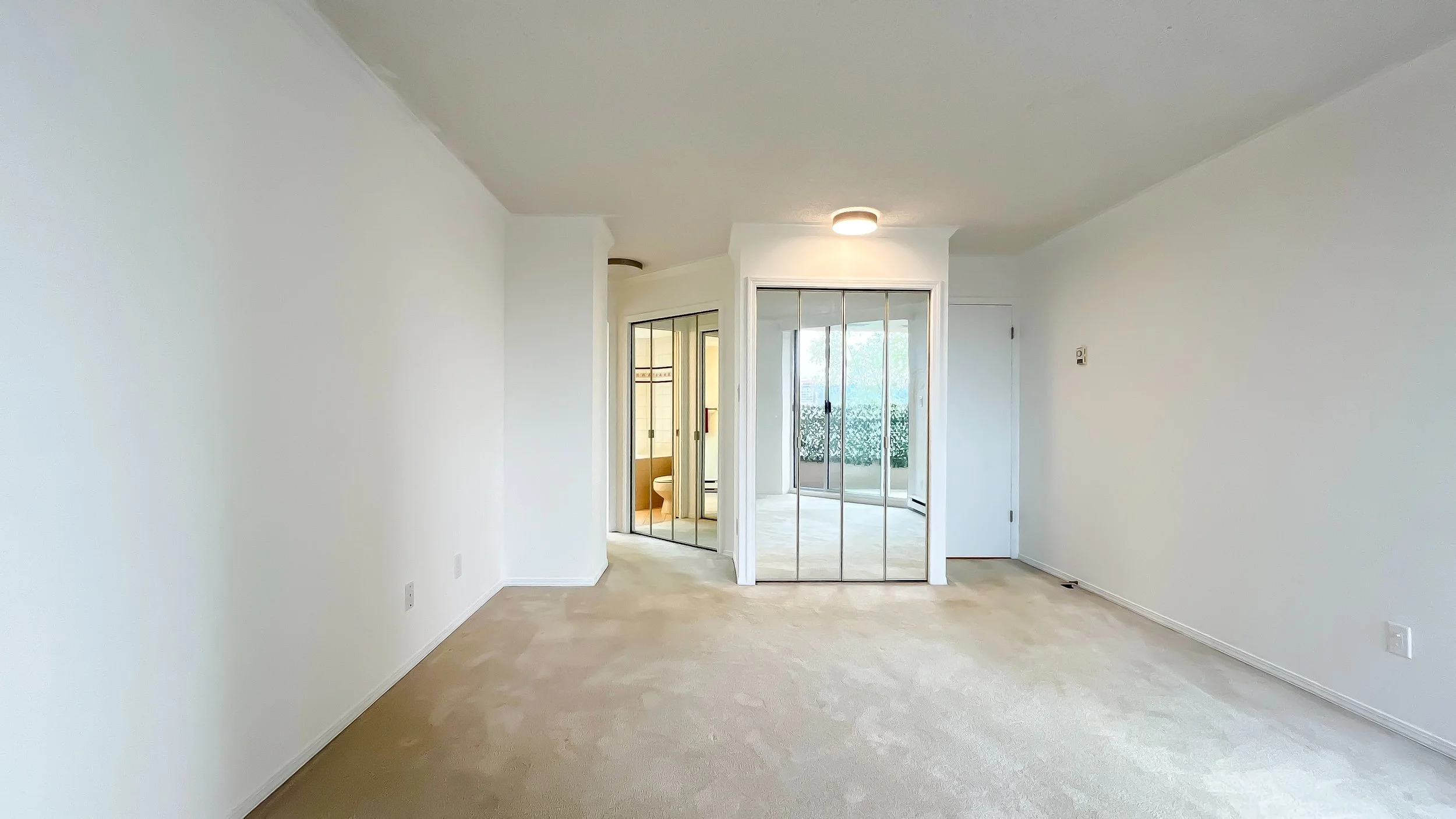 606-1045 QUAYSIDE DR NEW WESTMINSTER-14.jpg