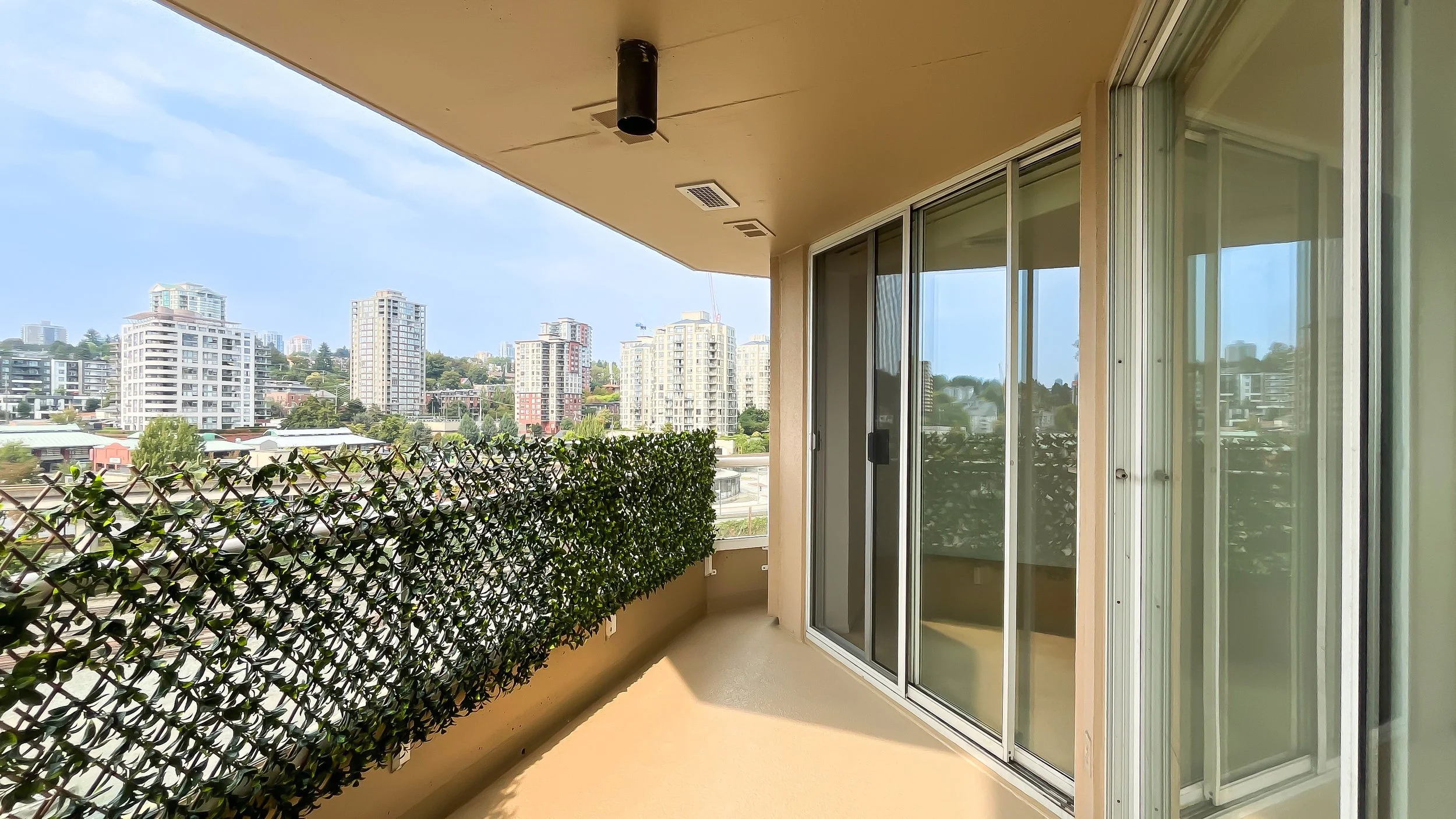 606-1045 QUAYSIDE DR NEW WESTMINSTER-16.jpg