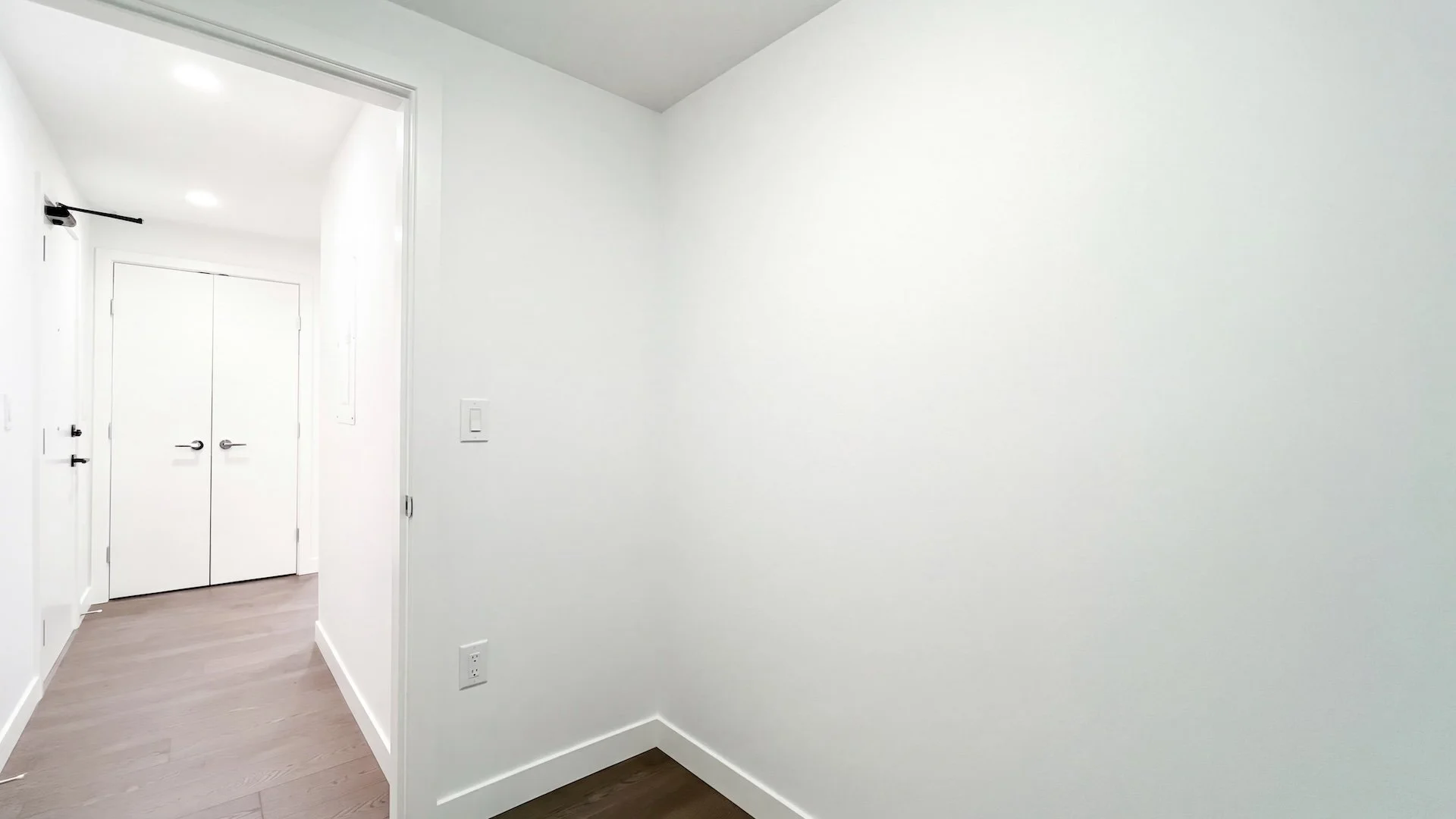 609-1680 E 12th Ave Vancouver - 1920-26.jpg