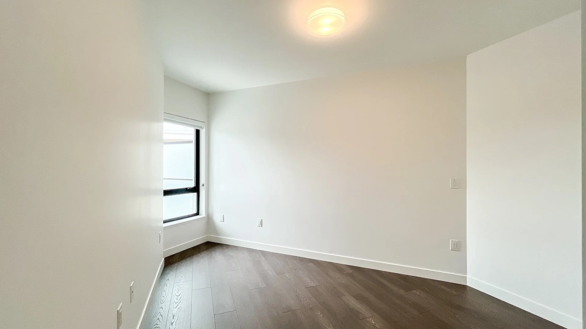 609-1680 E 12th Ave Vancouver - 1920-28.jpg