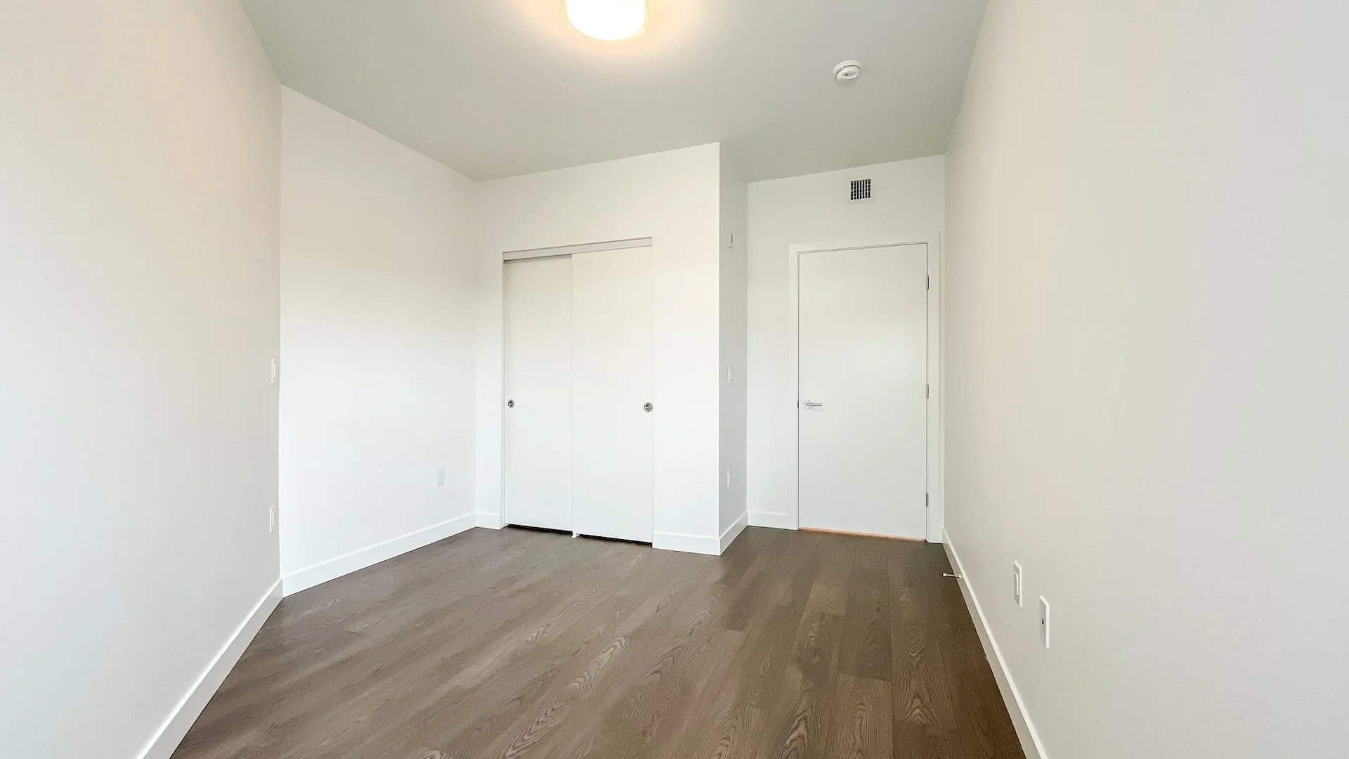 609-1680 E 12th Ave Vancouver - 1920-35.jpg