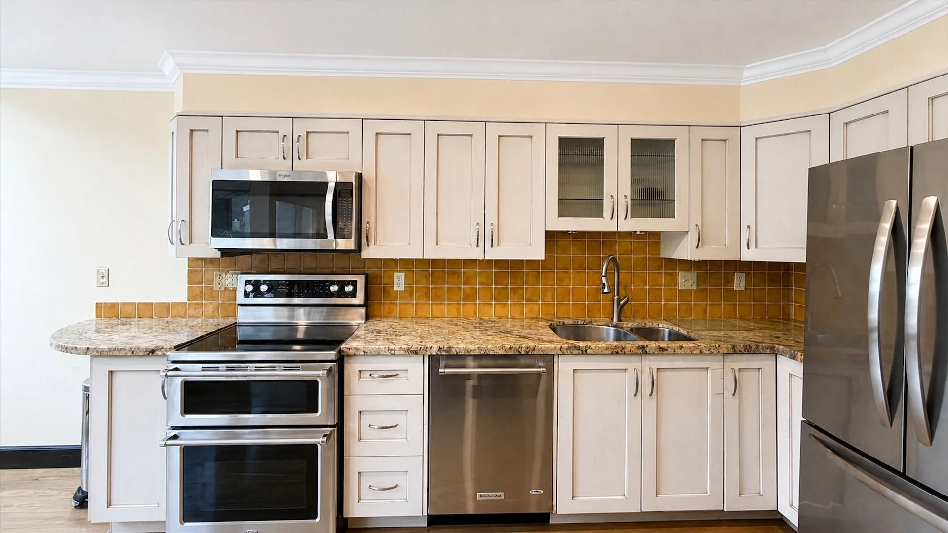 2387 QUAYSIDE CRT VANCOUVER-1920-30.jpg