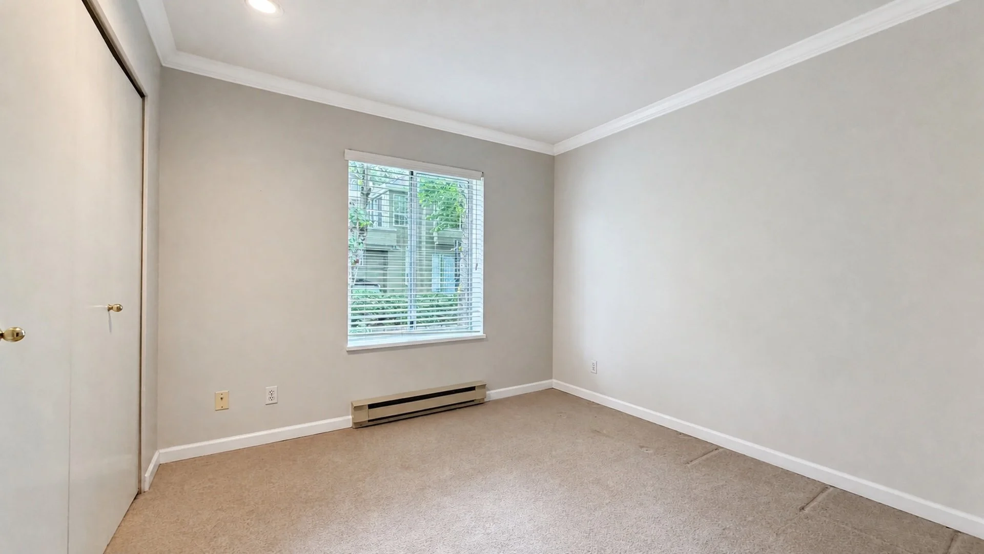 2387 QUAYSIDE CRT VANCOUVER-1920-66.jpg