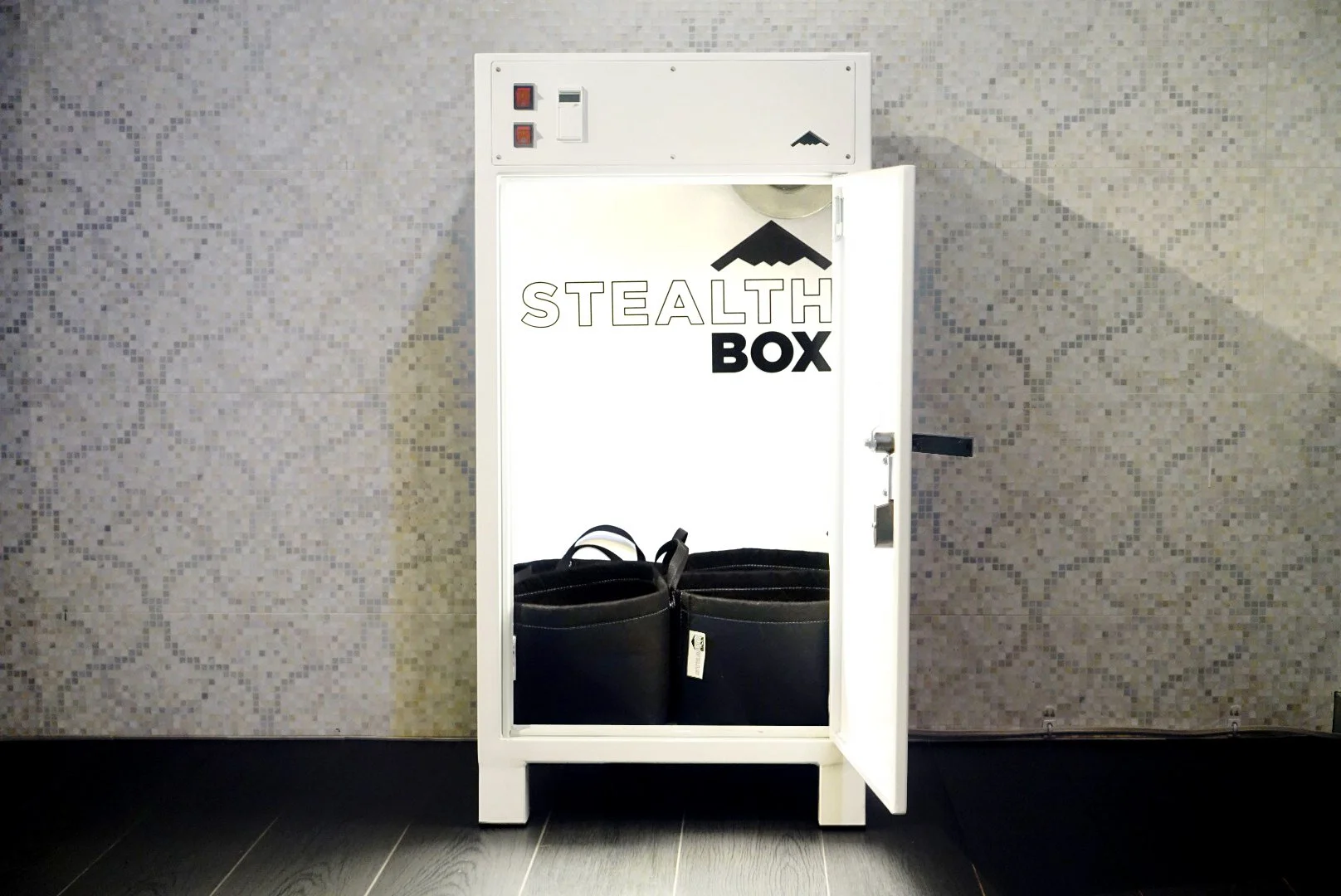 stealth_box_merged_v2_2048x.jpg