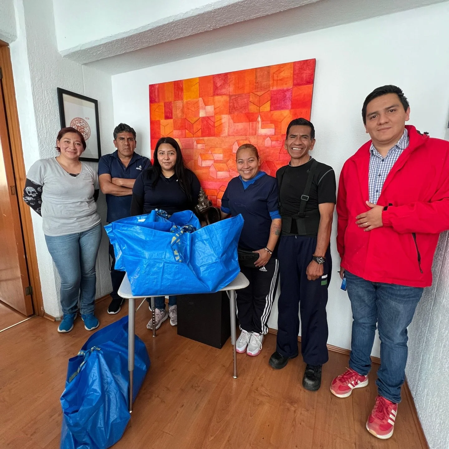 Esteban, Mar&iacute;a Isabel S&aacute;nchez, Mar&iacute;a Isabel Santos y Mar&iacute;a Isabel Tapia, Griselda, Crisanto, Adriana, Jorge, Irene, Francisco, Javier, Anah&iacute;, Brenda, Esperanza, Deisy, Carina, Martha, Pauilina, V&iacute;ctor, Lalo y