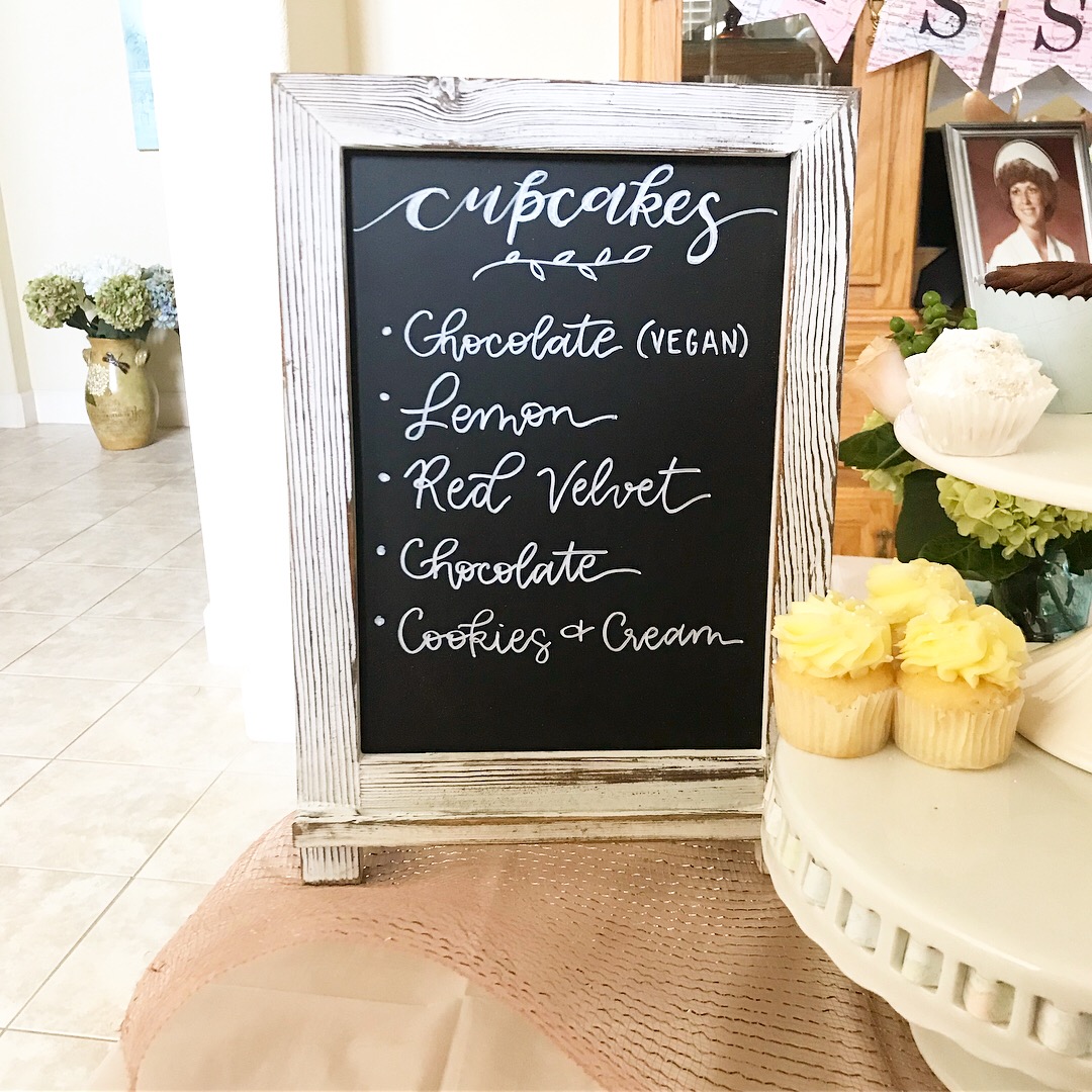 HoneyteaCalligraphy_EVENTSIGNS_CHALKBOARDSIGN_ashleybridalshower-3.JPG