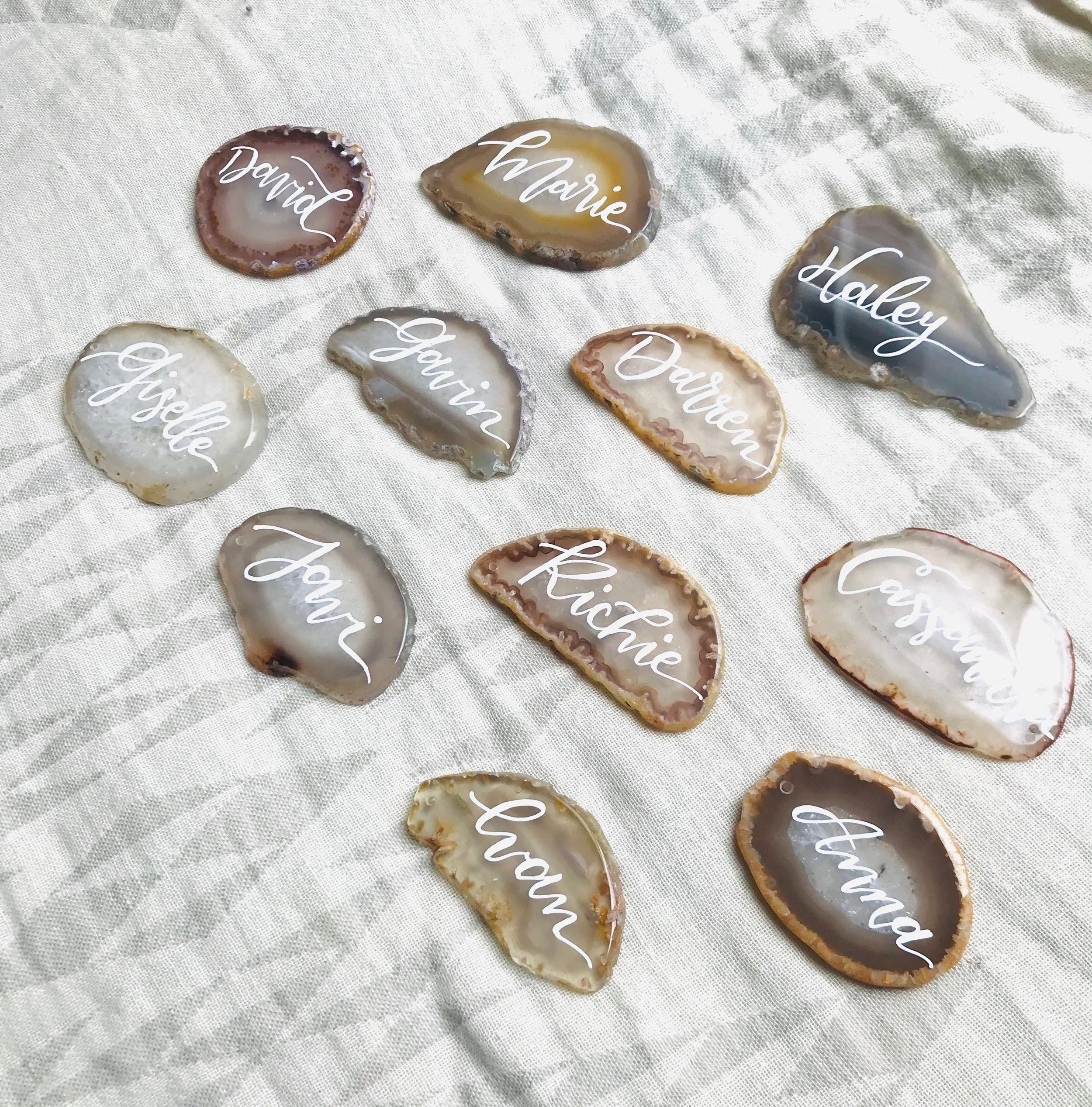 honeyteacalligraphy_placecard_agateslices_calligraphy.JPG
