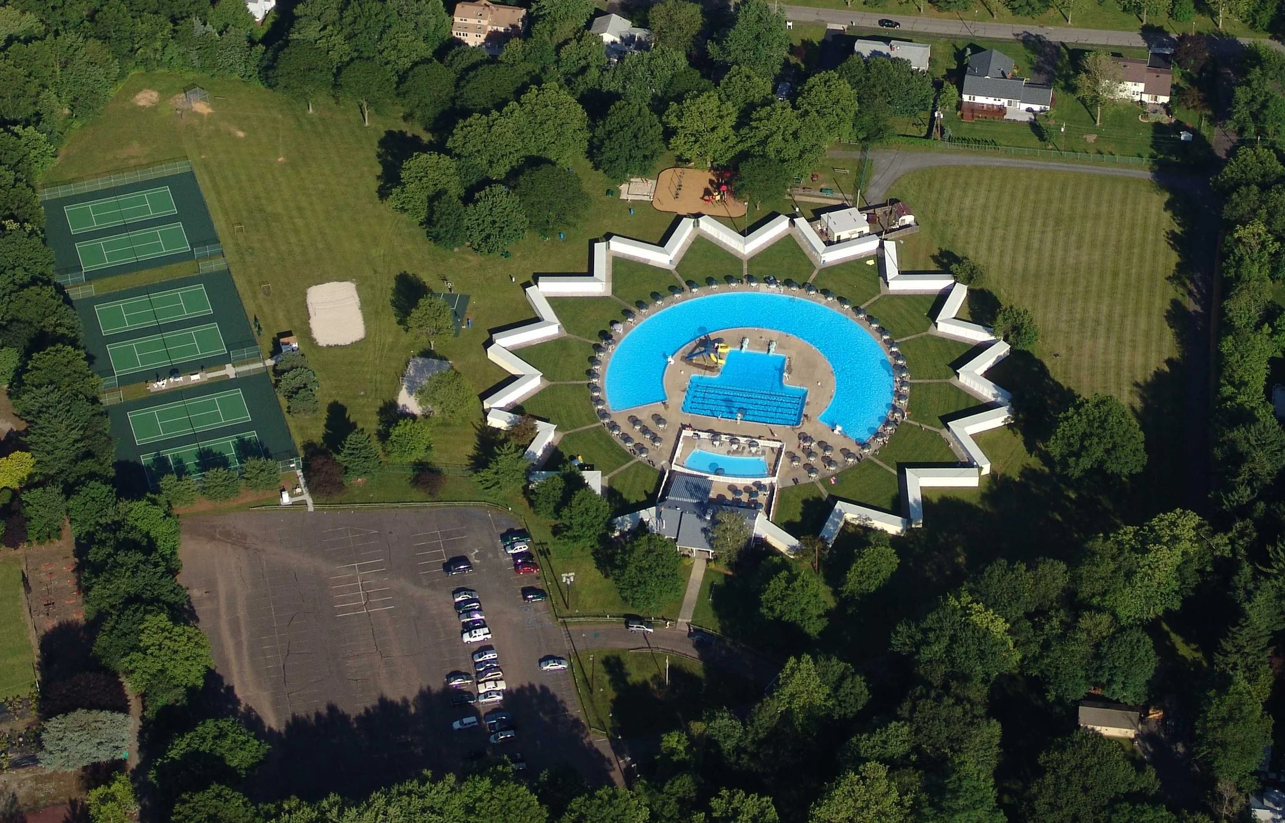 Nomahegan Swim And Tennis Club