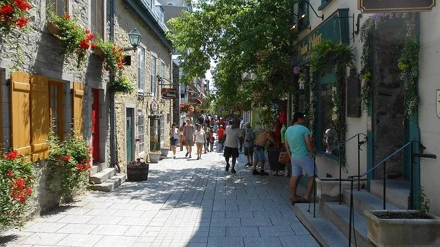 Quebec withdraws restrictions to student immigration program that came into effect on November 1