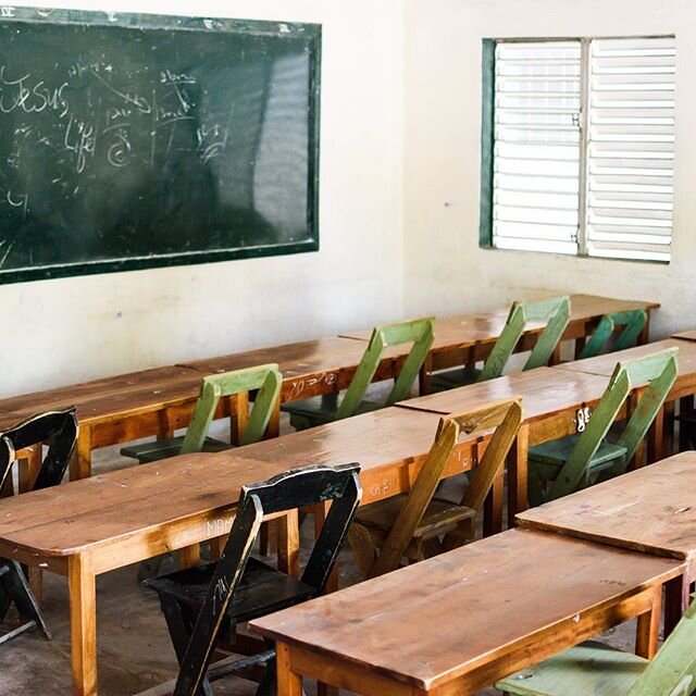 As we all are uncertain of when school doors might open again, LOTFM stands firm in our commitment to help educate young people in Haiti. The faithful continued giving of our ministry partners through this pandemic has allowed us to not only meet var