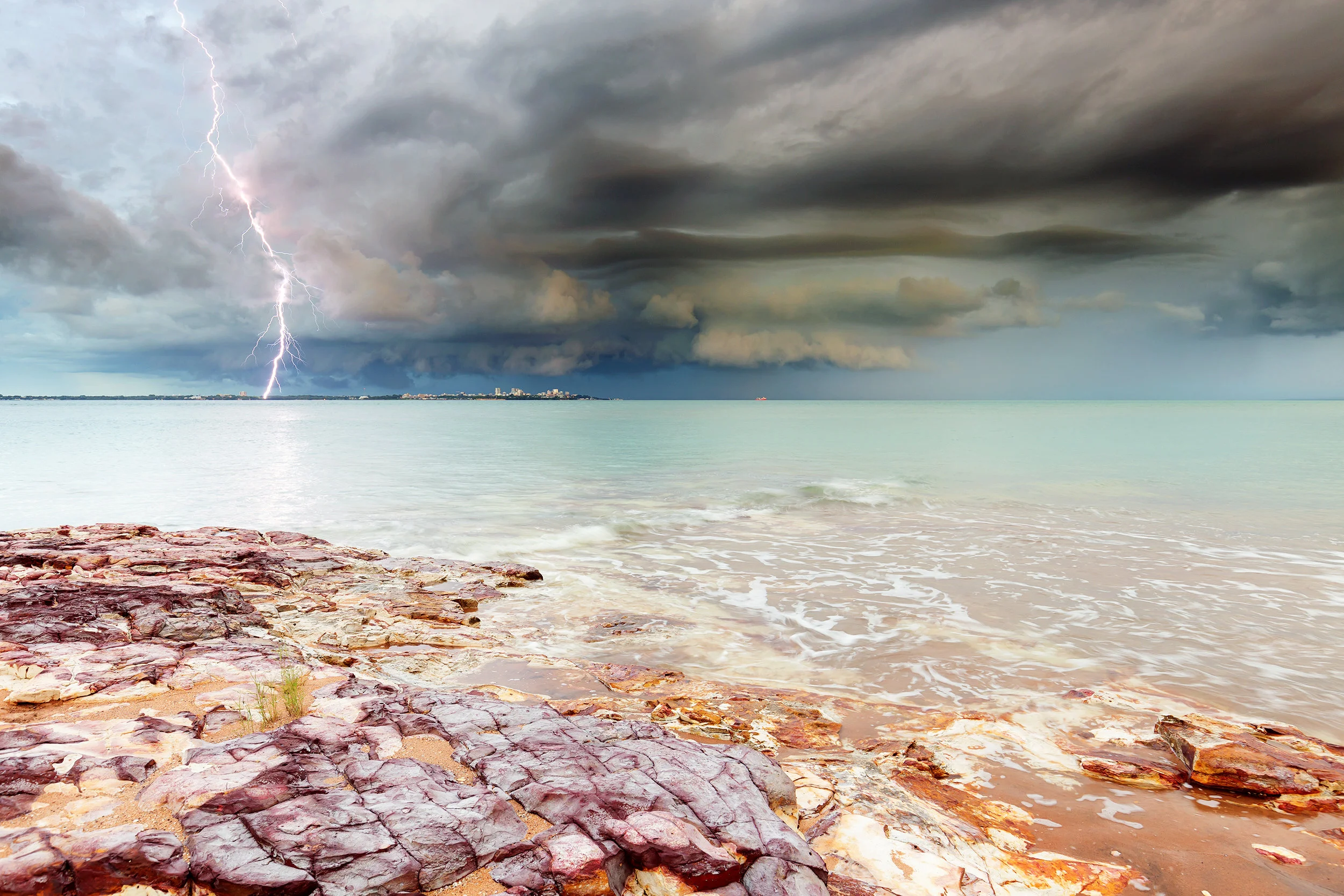Lightning over Darwin.jpg