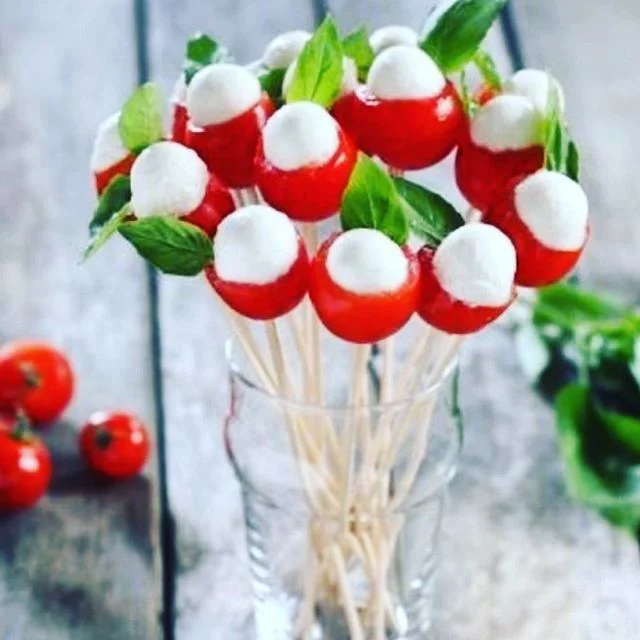 Cherry tomato with bocconcini #outsidecatering #vancouvercateringcompany #vancouvervenue #vancouverplanner #vancouverrealtor #vancouvercake #vancouverevent