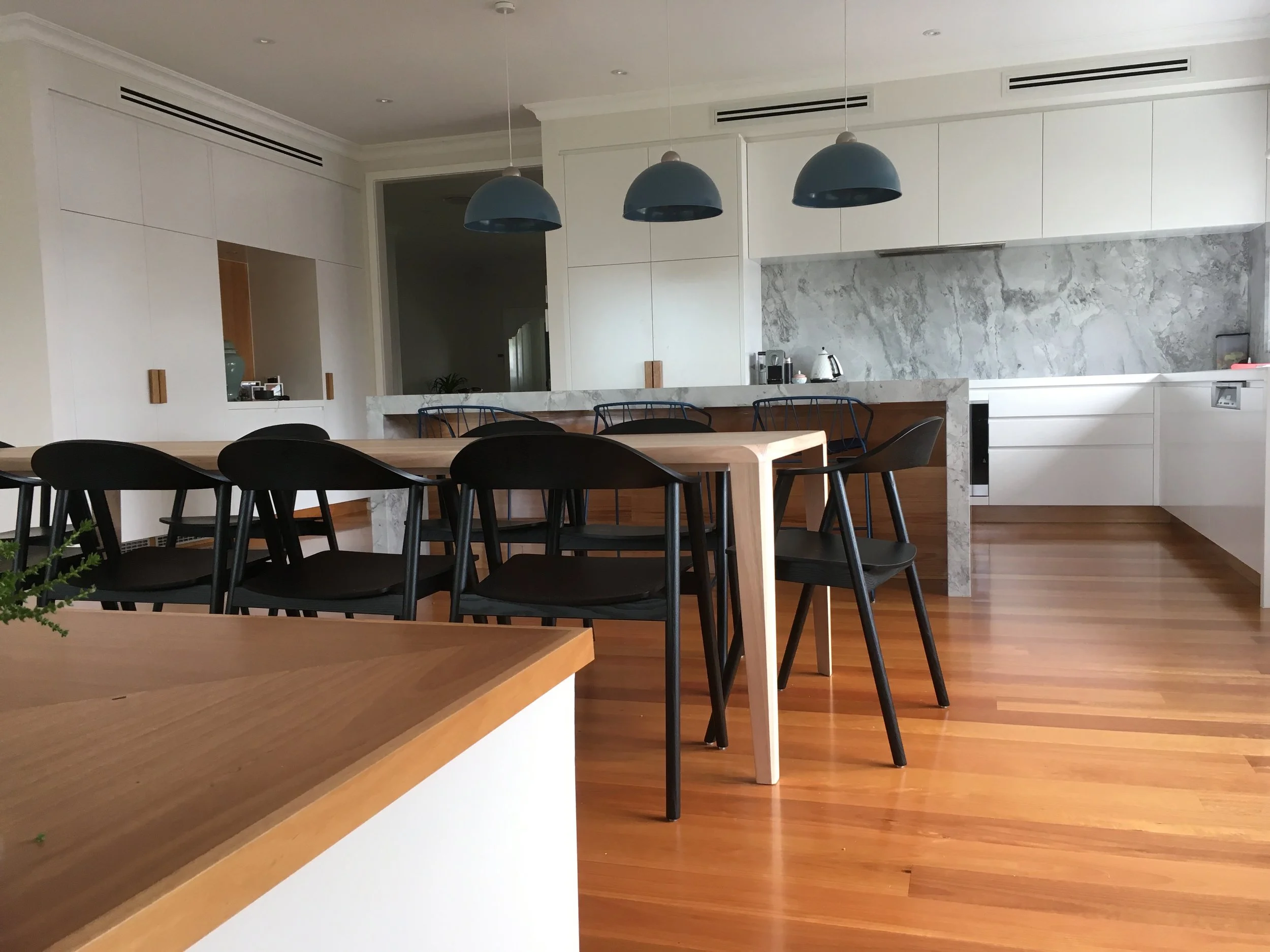 contemporary taringa