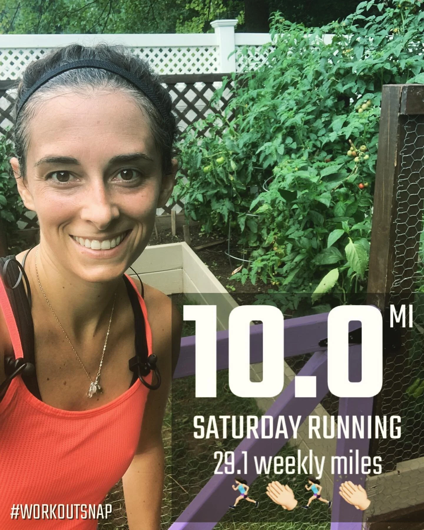Double digit miles... hurts so good 😊 
.
I think it&rsquo;s been 10 months since I ran 10 miles and just shy of a 30 mi run week 💪🏼
.
I ran over to my sisters house to steal some garden 🍅 to gain some running power and fend off @spillebg this wee