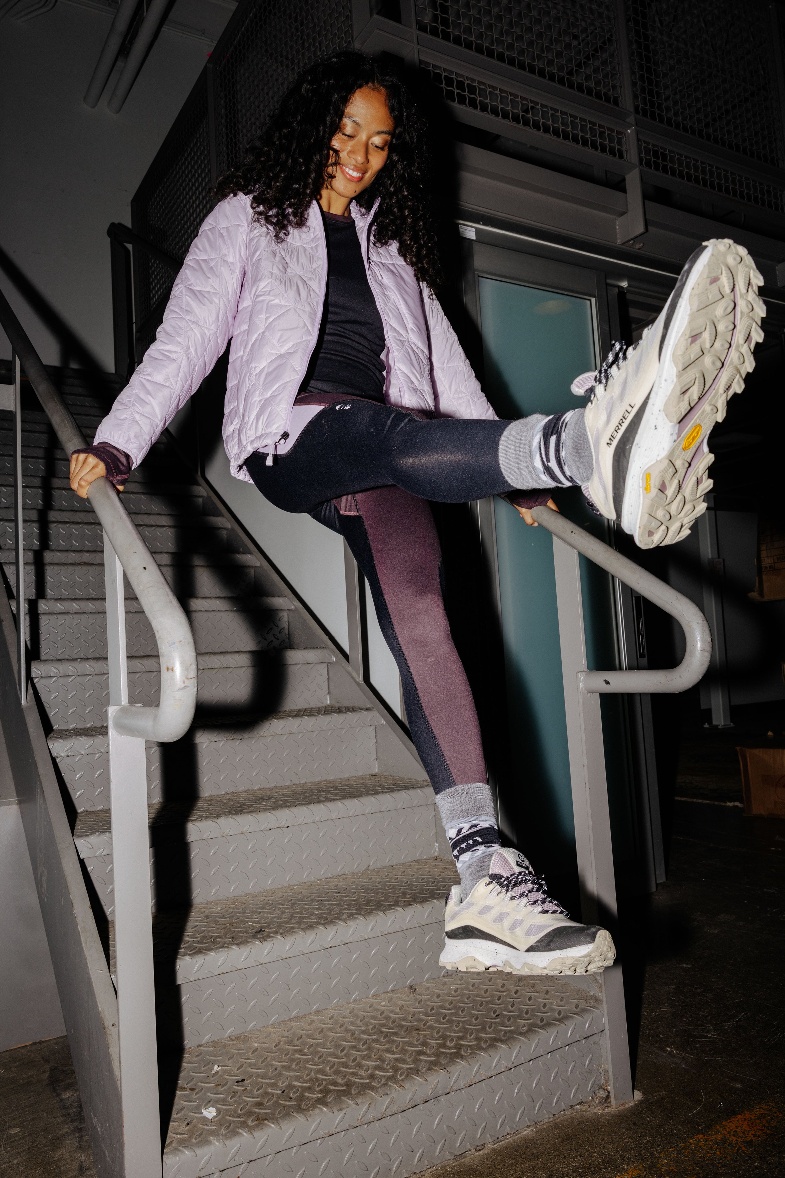 Womens_ReserveSyntheticMDWTBaseLayerPants_C27ContextualShoot_2458.jpg