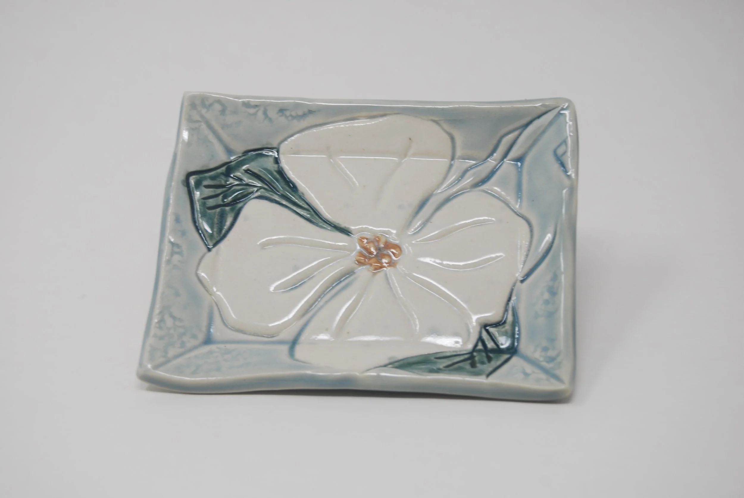 Dogwood Flower catchall plate