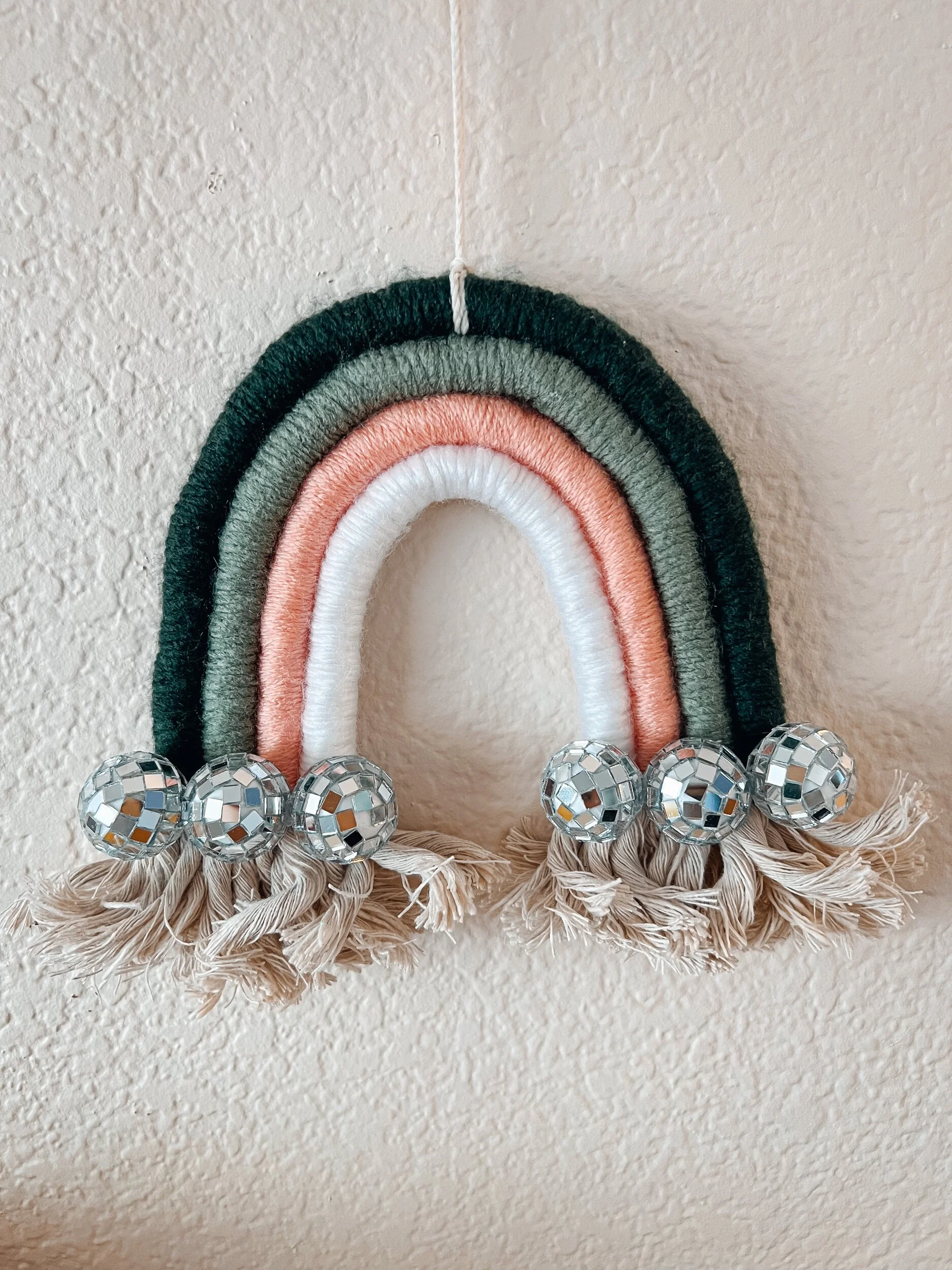 7A750D25-B28B-496F-B423-A873C1A3C54A