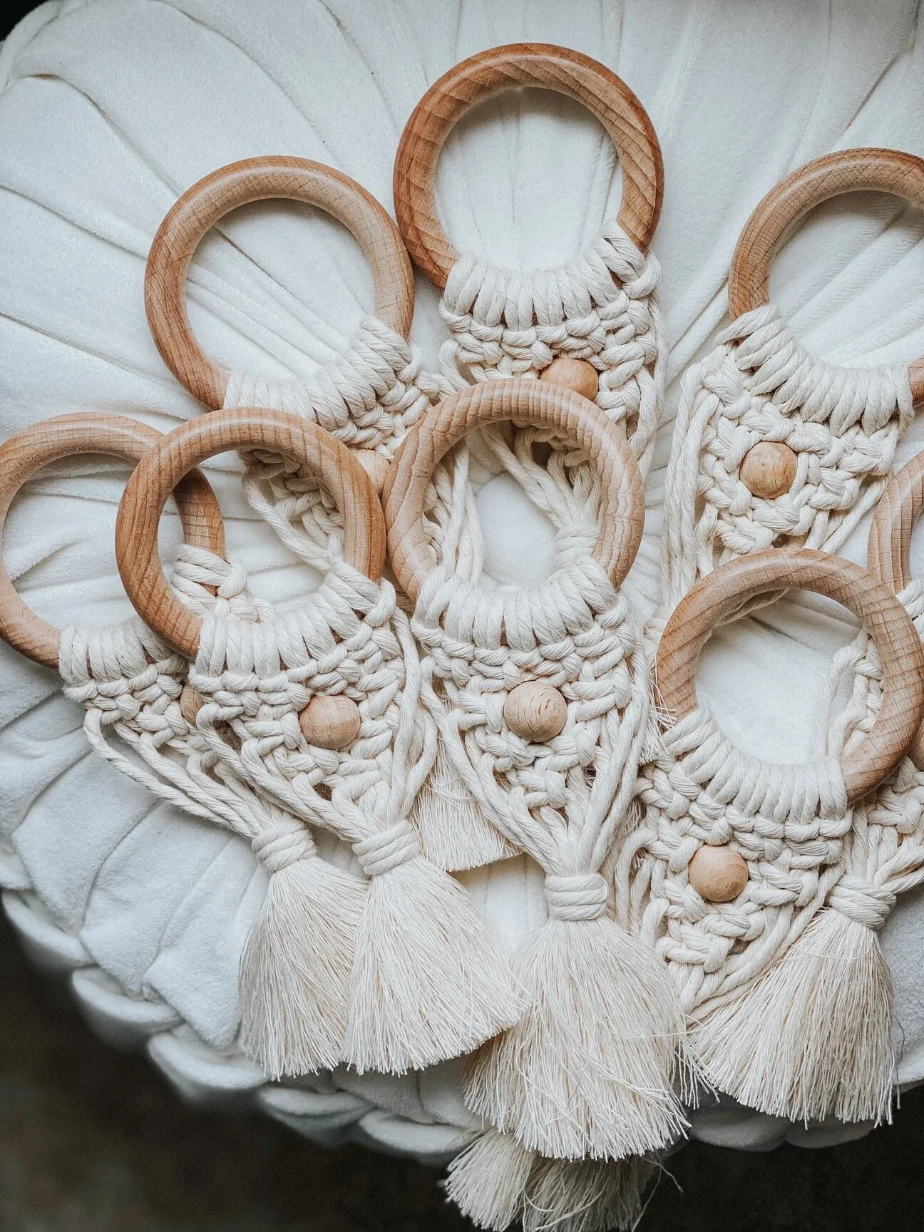 1FFEFC29-77F9-45DB-98ED-04C889B4567B