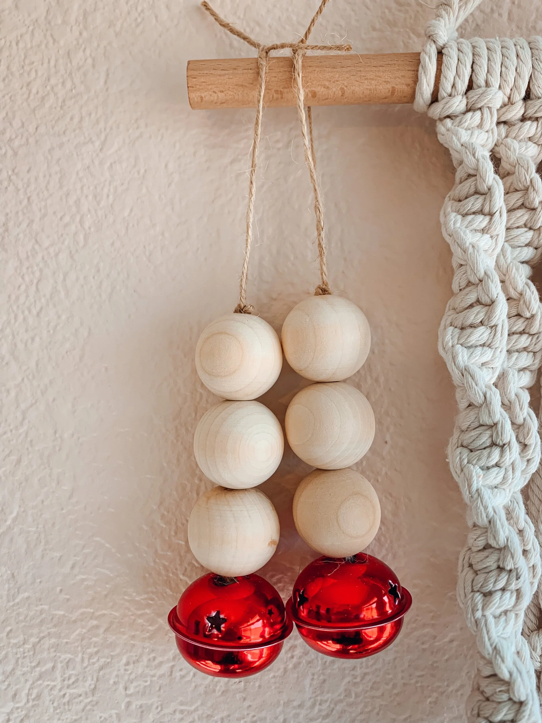 DB606D0C-EF6B-4534-A1BF-4BC949F26FC2