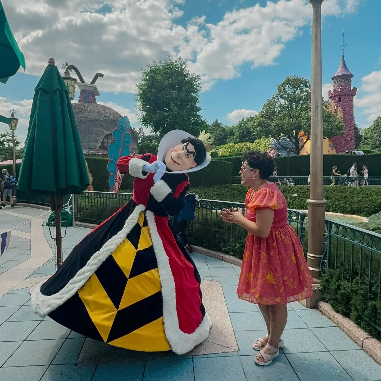 Don&rsquo;t tell the Queen that Alice is one of my favorite characters 🤭

#aliceinwonderland #disney #disneycontentcreator #disneygram #disneyparks #disneylandparis #disneycharacter #queenofhearts
