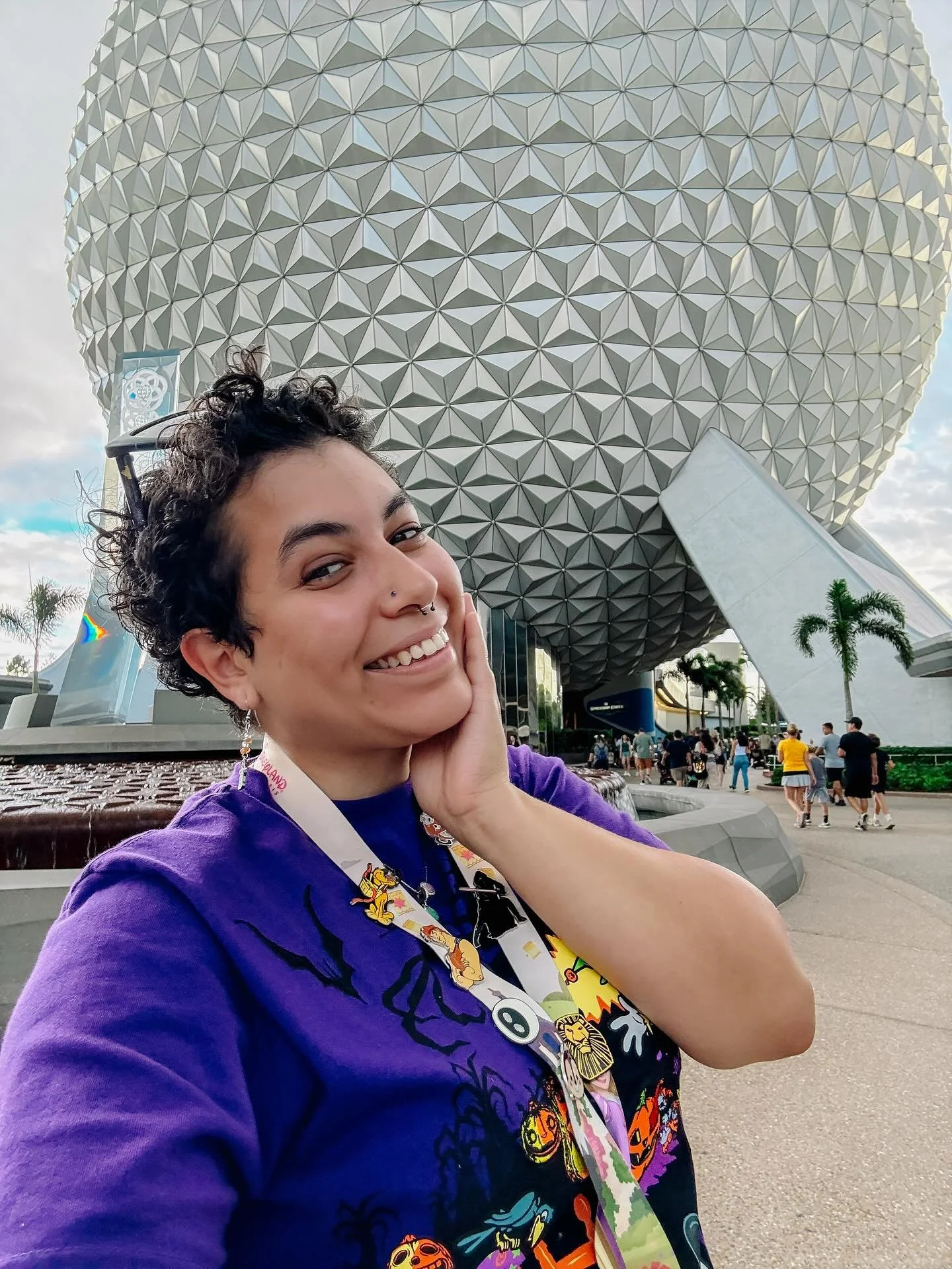 Halloween, pin trading, and the Epcot Ball🥹

#disney #disneygram #disneyparks #disneypintrading #epcot #disneytok #disneygram