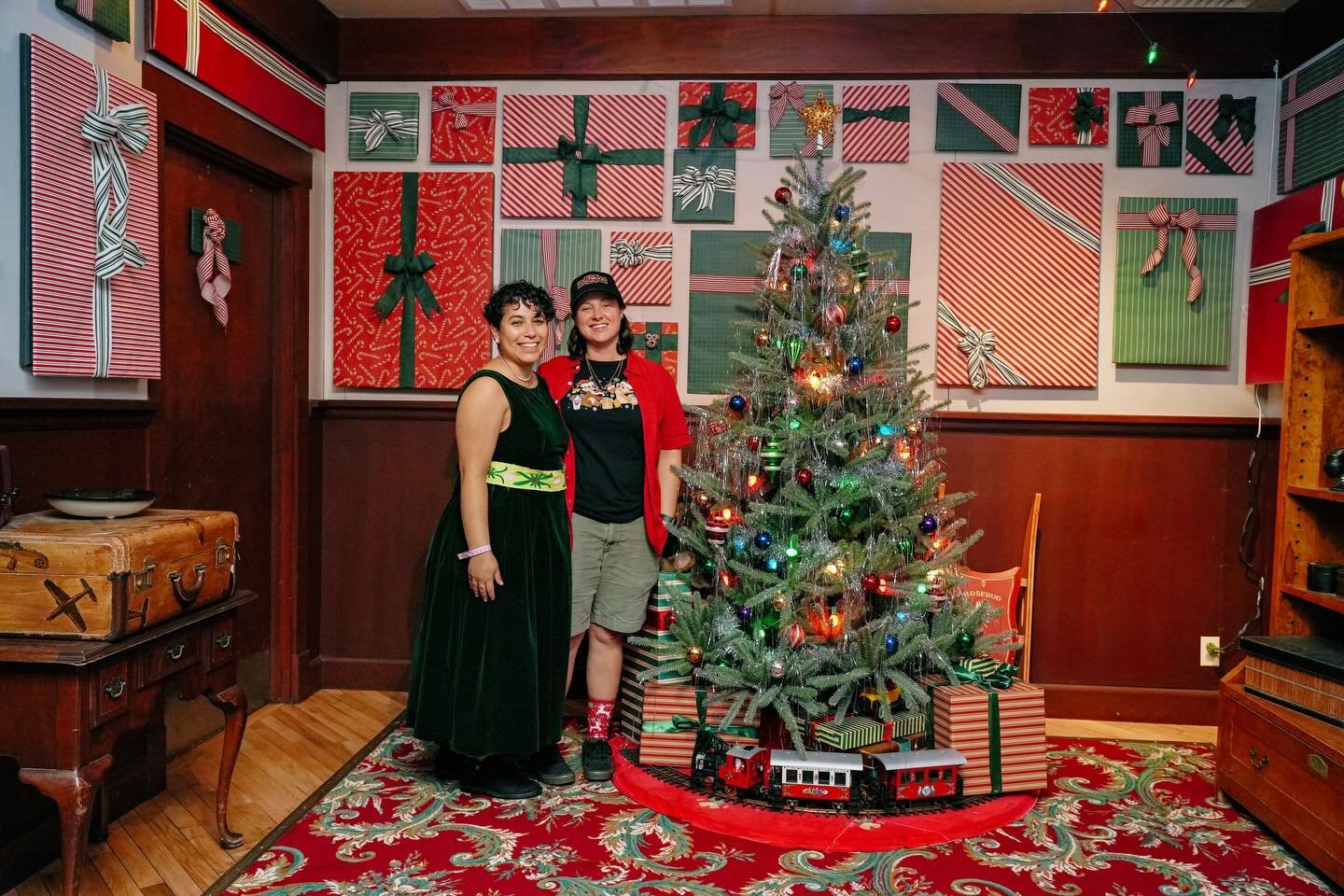 Tree Three: Holllywood Studios featuring a rainy Jollywood Nights! 

Fun fact I learned the carpet in the first photo is from Muppets Vision 🥹

#disney #disneyphotopass #disneychristmas #disneygram #disneybound