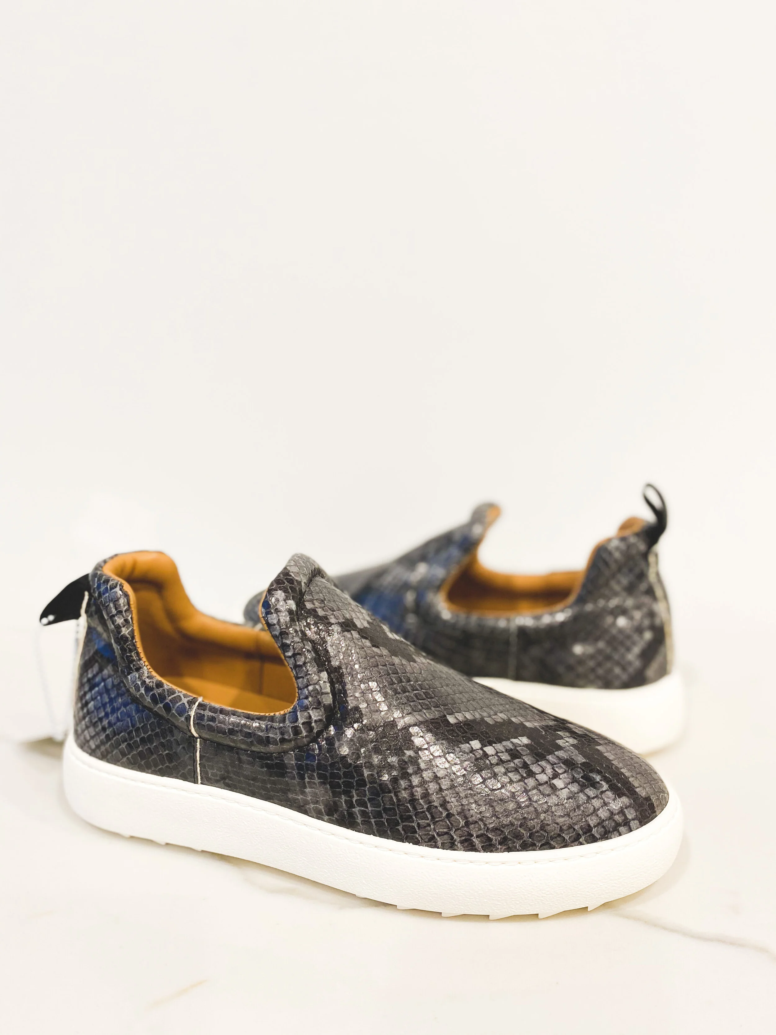ESSEutESSE Python Leather Shoe