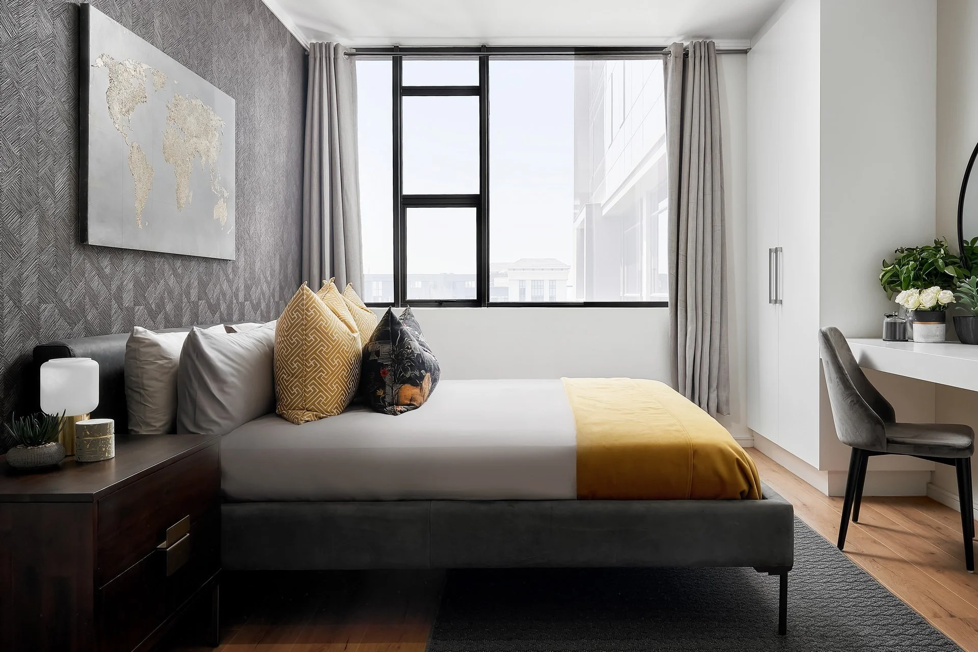 DSCF0220 1b crop.jpg