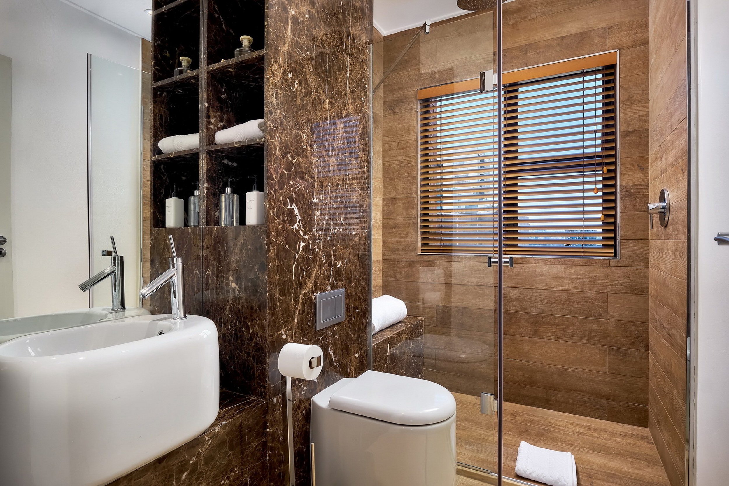 10 Degrees - Finals - Summersun H3.jpg