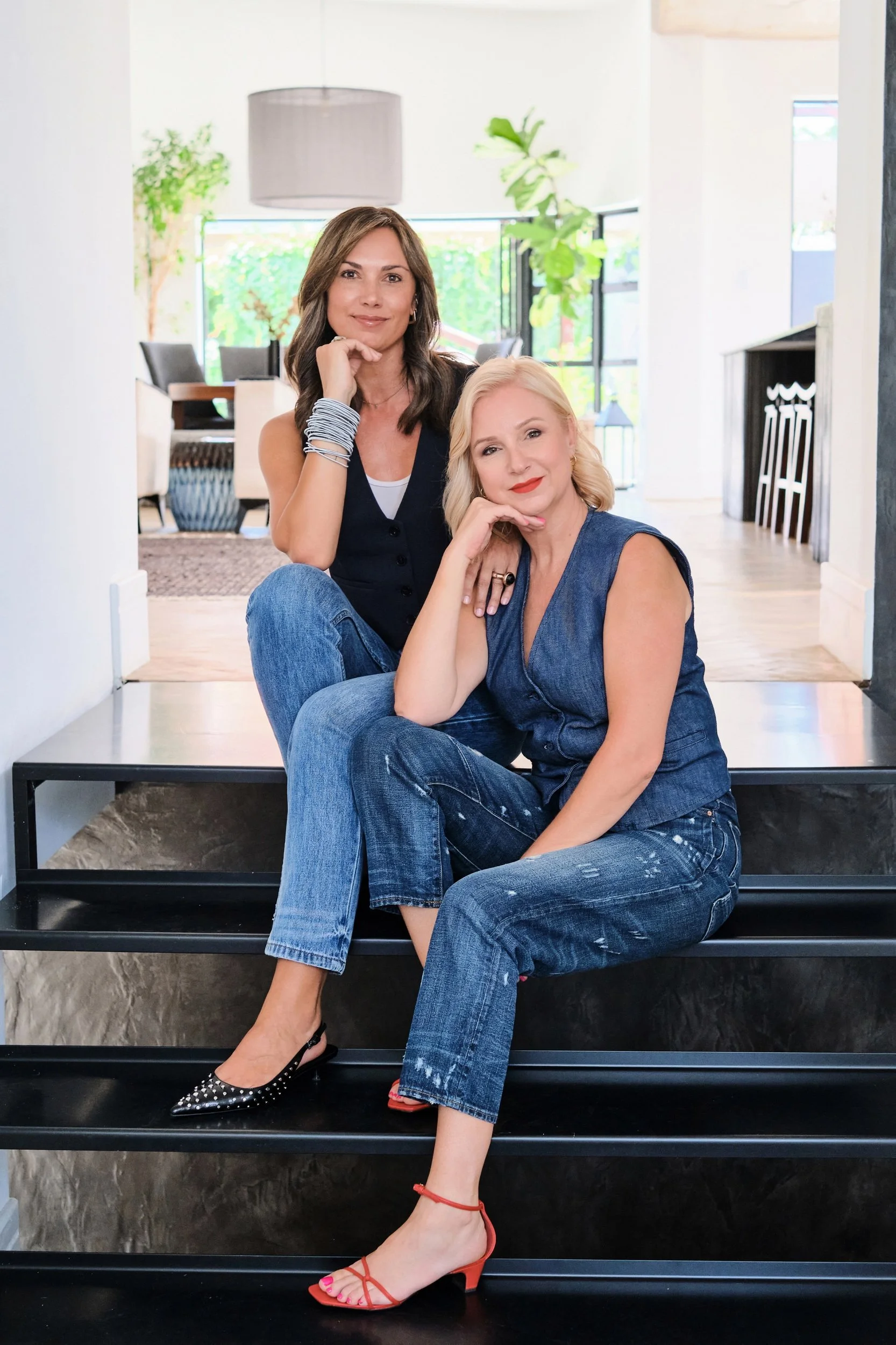 Jacqui & Cherlagne Portraits - BTP - H094_pp 3_resize.jpg