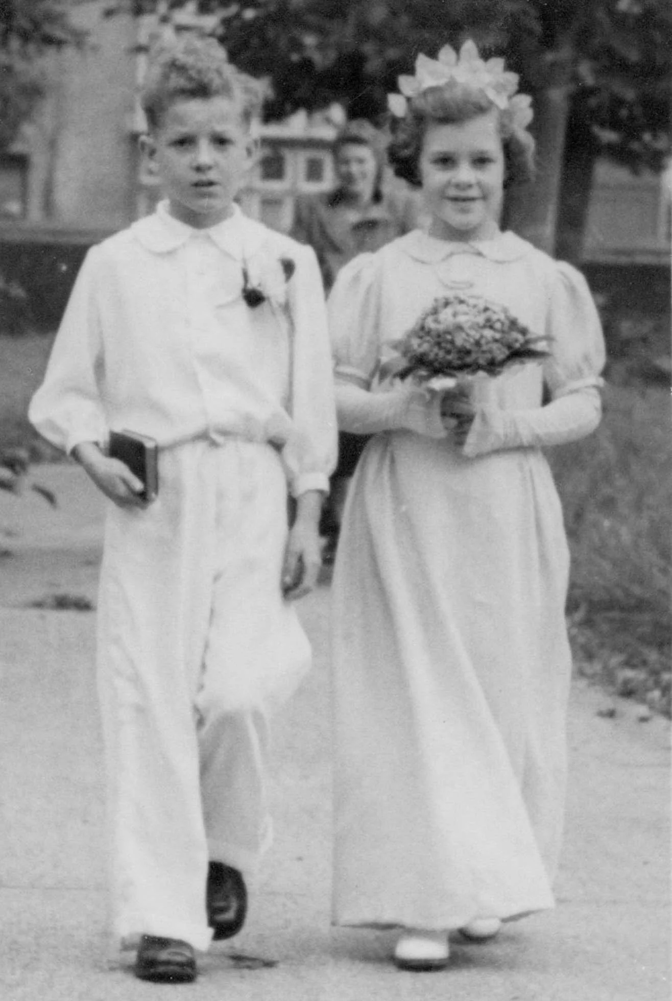 Les and Jackies Wedding Oct 1949.jpg