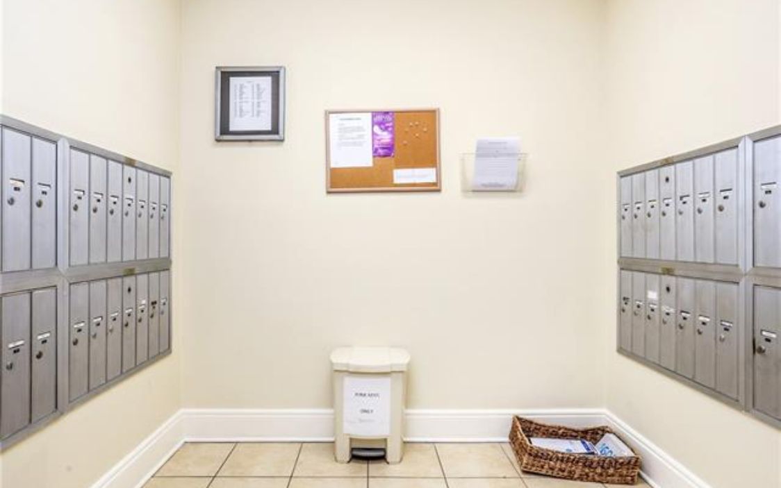 CONSULATE ON THE PARK