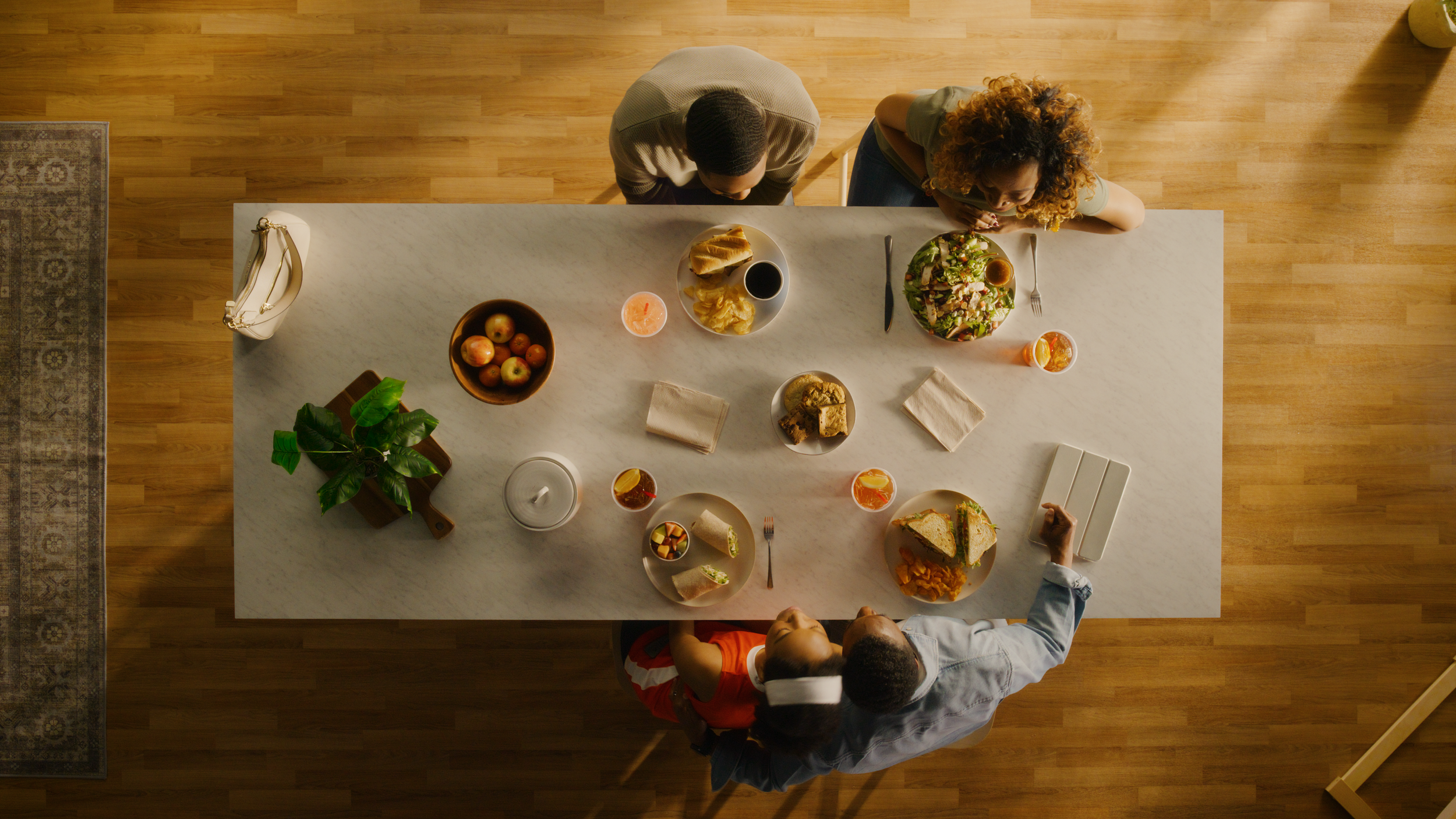 fam_dinner0.png