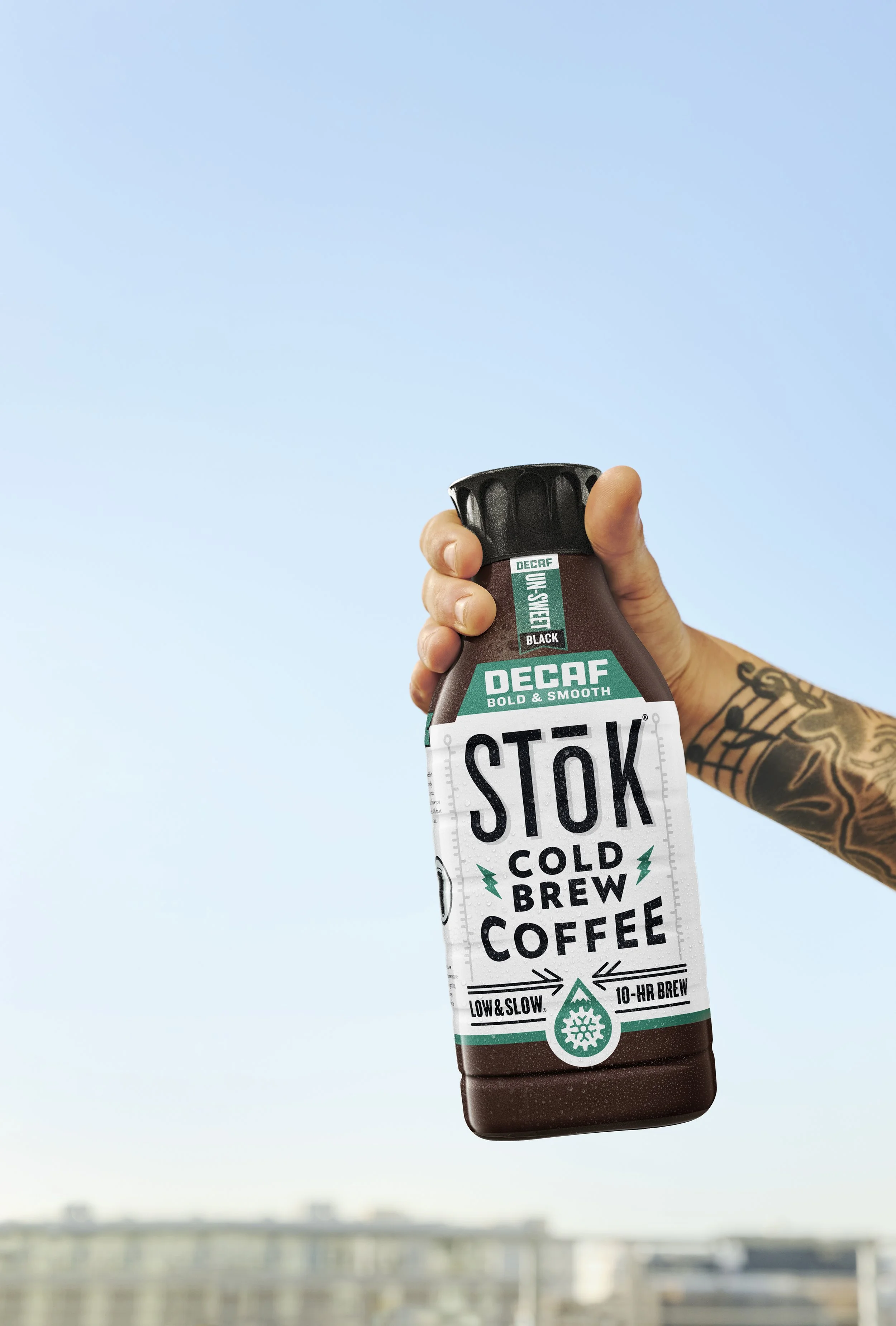 st-2024-MasterBrand_StandIn_Bottle_Hero_0137-FINAL_GREEN_JACK_2.jpg