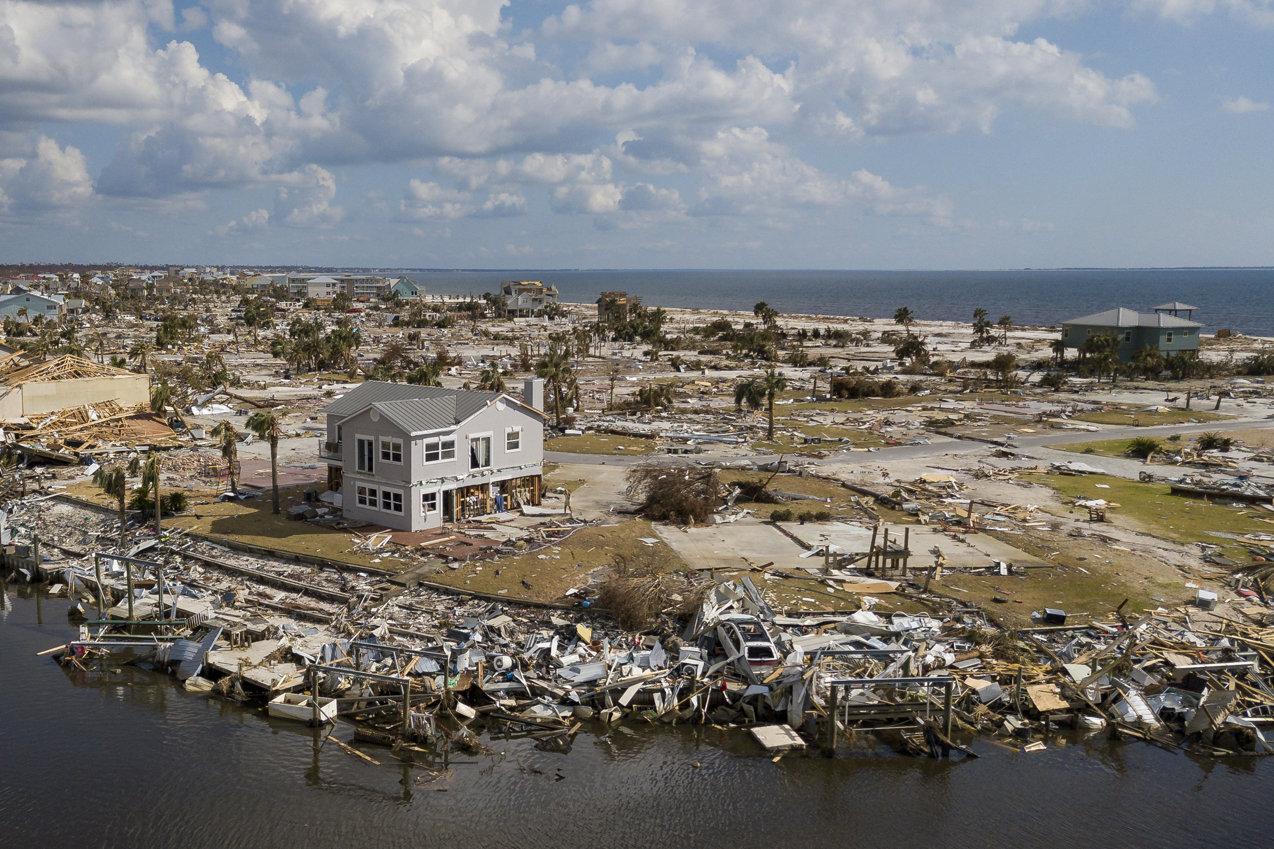  Aerial view of rubble and structural damage in Mexico Beach, Florida on Friday, October, 19, 2018. Hurricane Michael devastated the Florida Panhandle leaving tens of thousands without food, power or shelter. 