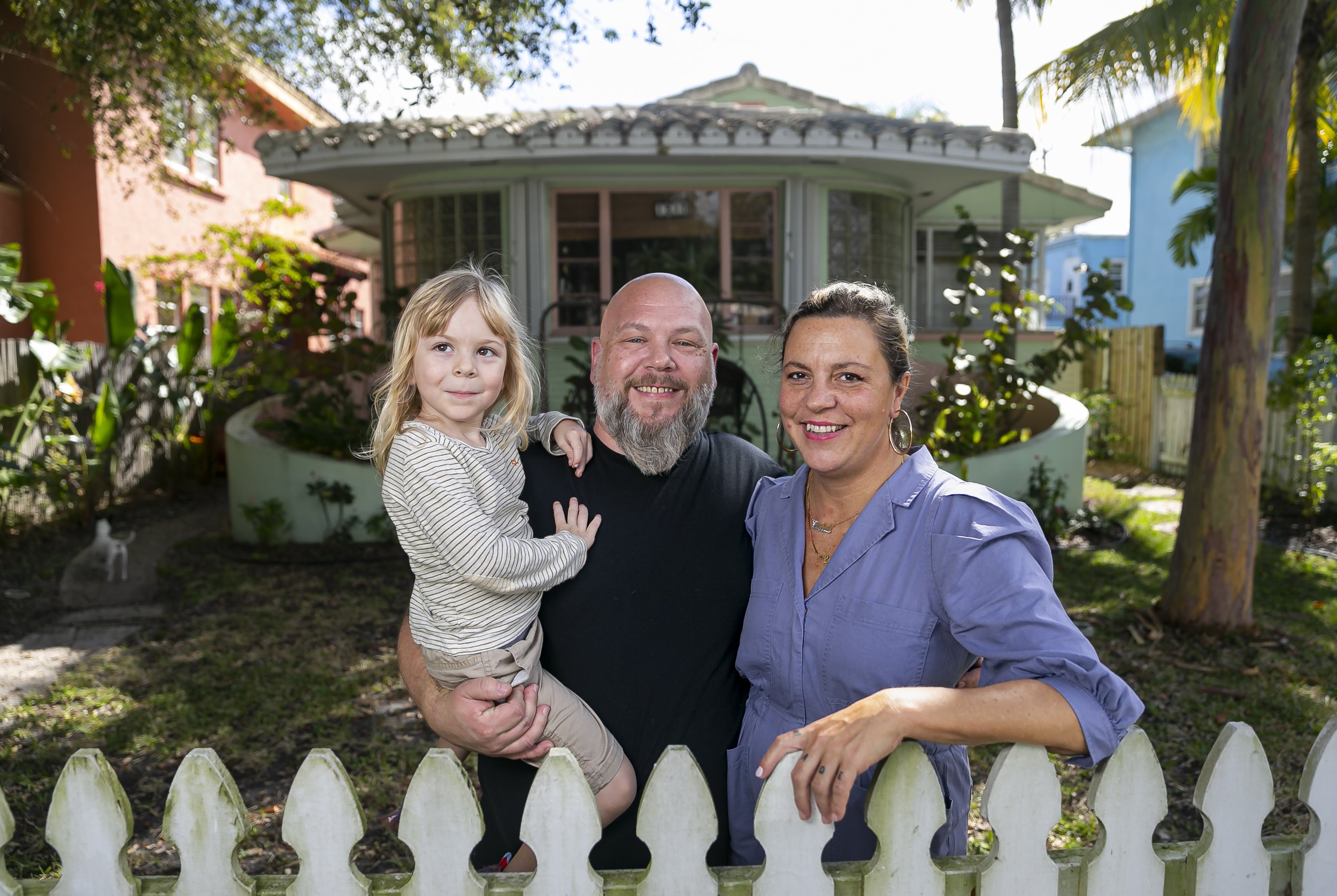  Anthony Nunziata, Carolina Penafiel and their son, Santino Nunziata-Penafiel, 4, stand outside of their rental home in Hollywood, Florida on Saturday, February 12, 2022. Nunziata is currently looking to purchase a home in Miami, however, high market