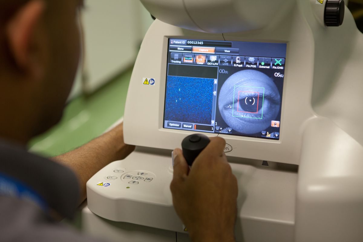 The device can diagnose a range of eye diseases, in real time, as accurately as the best specialists